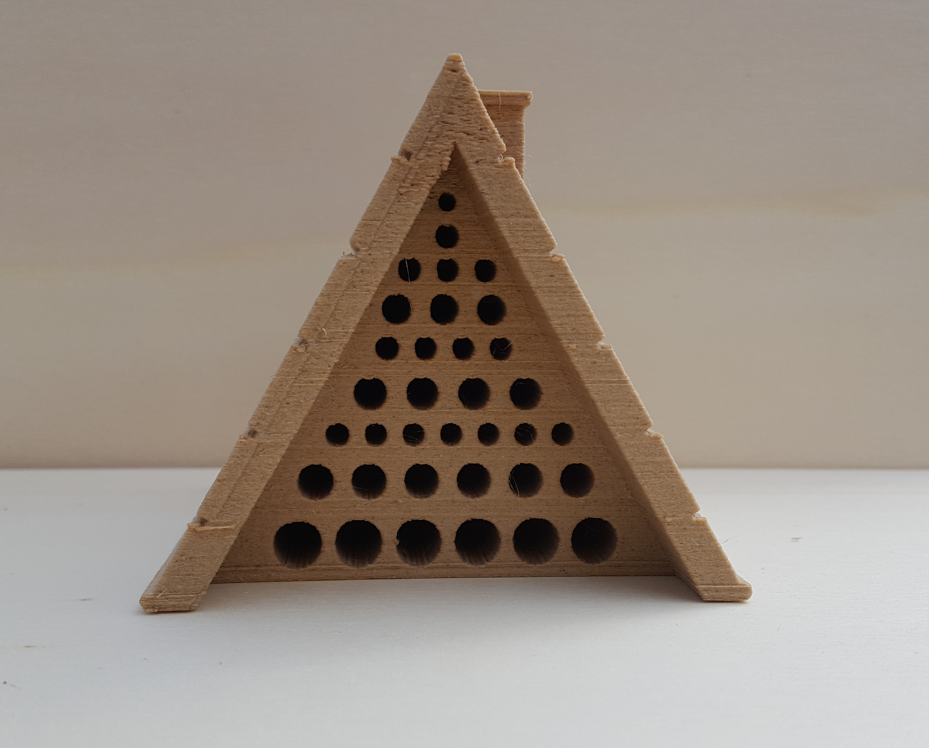 Miniatura 8 do modelo 3D Cute insect hotel