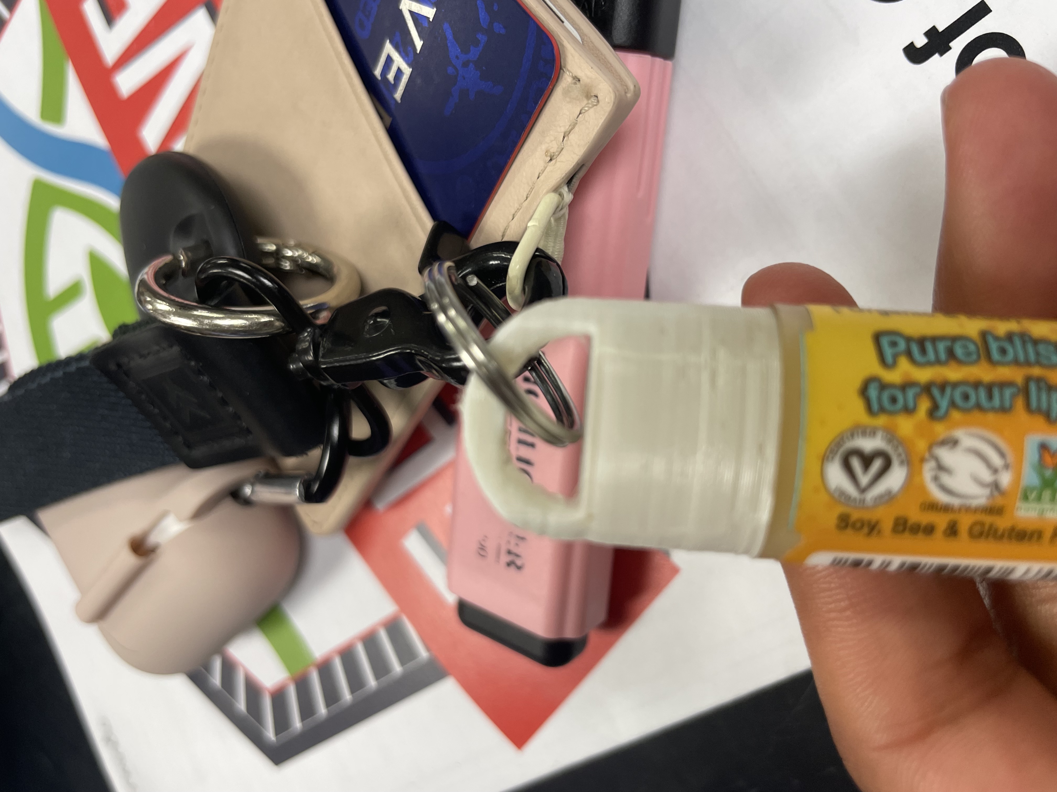 Chapstick Cap w/Loop Oval