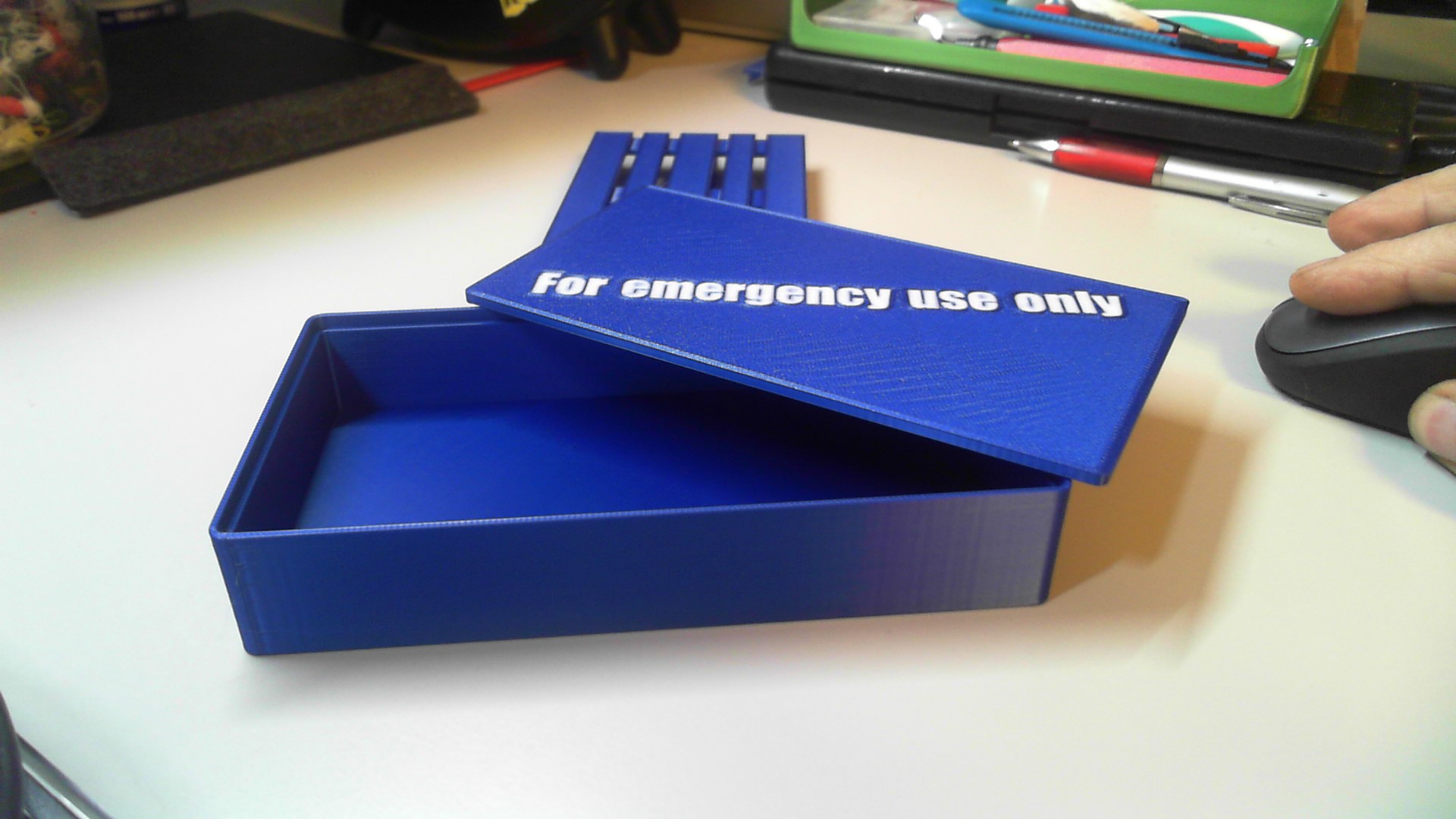 Miniatura 2 do modelo 3D For emergency box