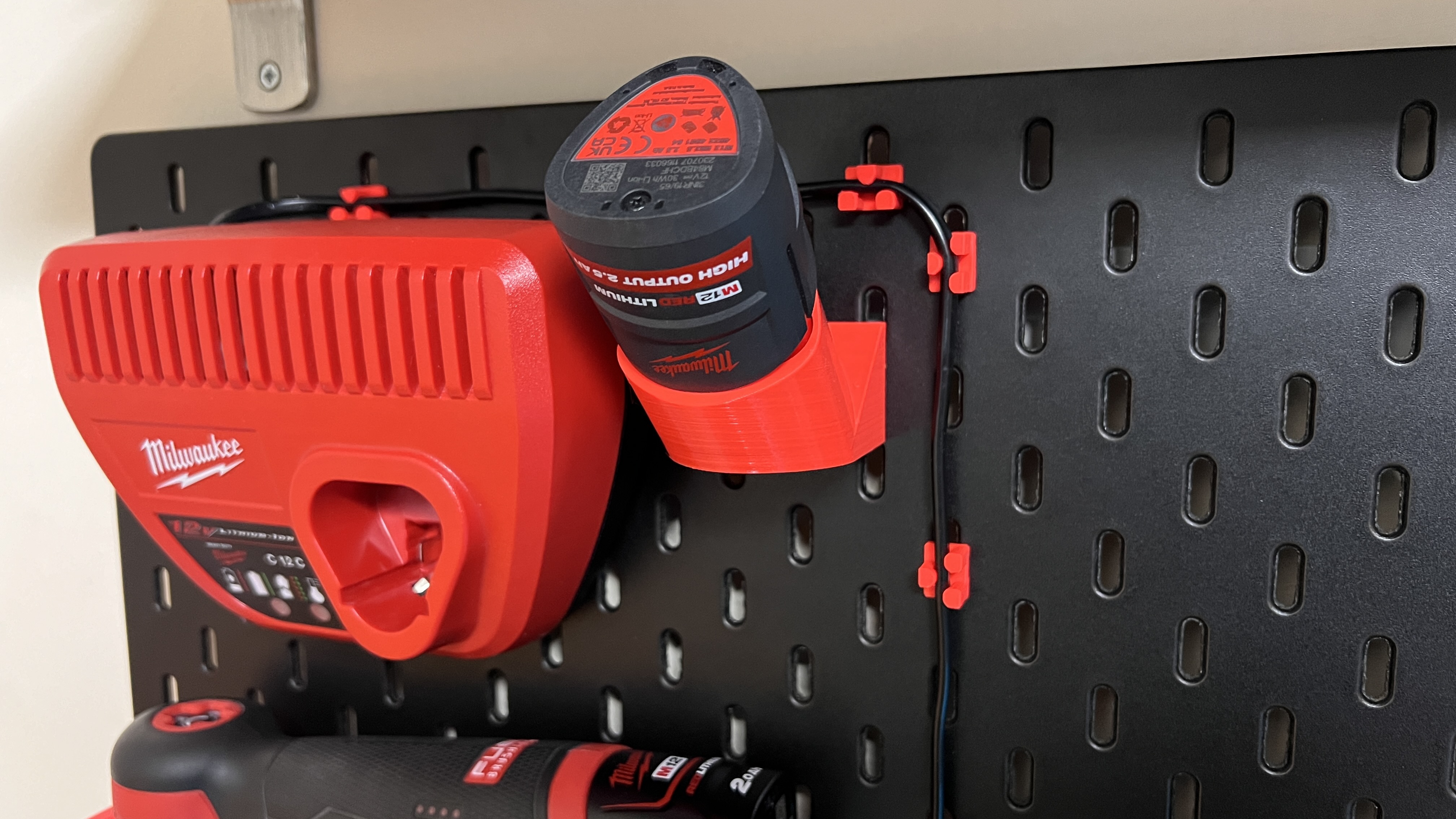Milwaukee M12 Battery Mount for IKEA Skadis