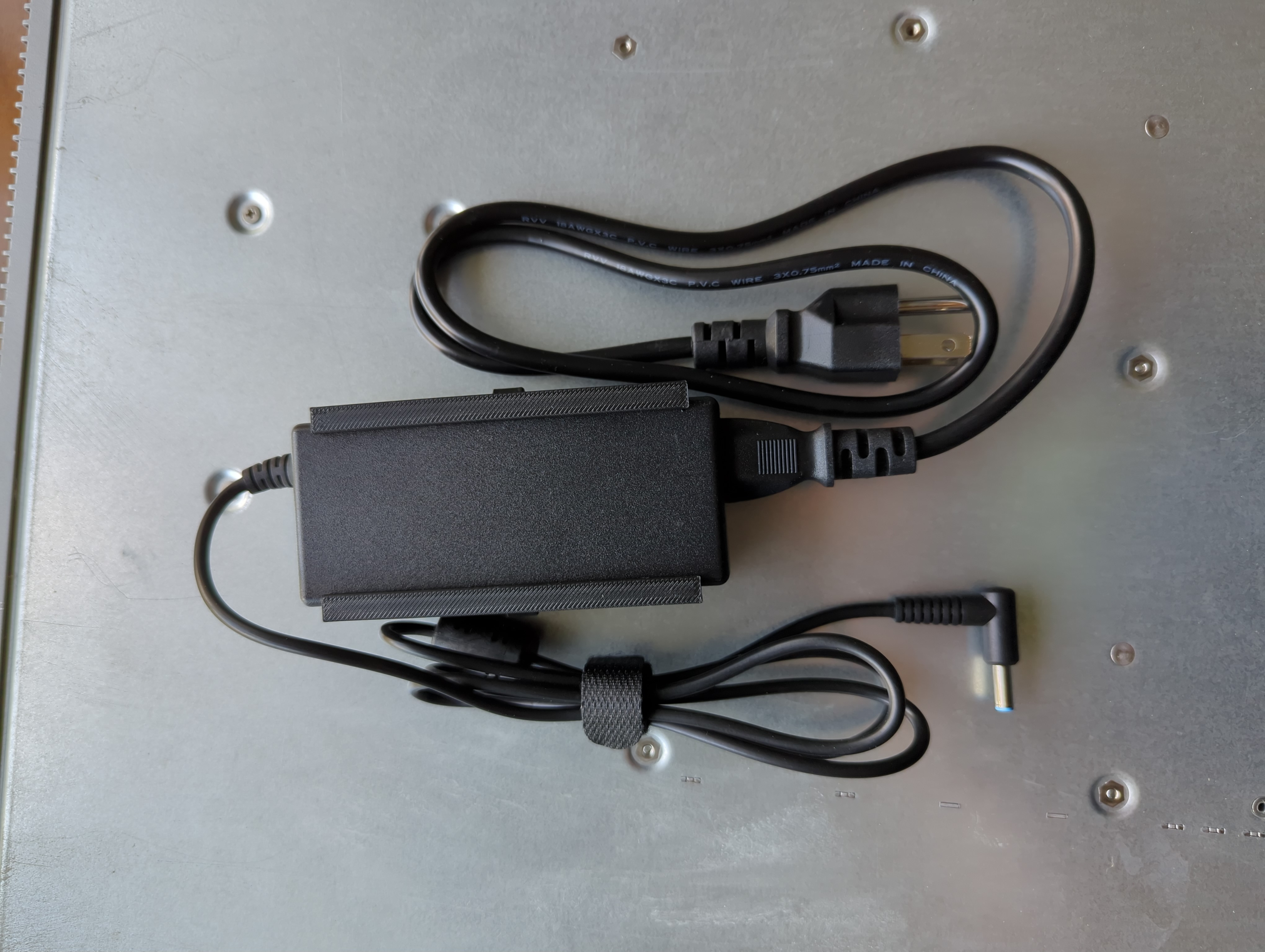 Ceiling adapter PSU holder for replacement HP Chromebox PSU