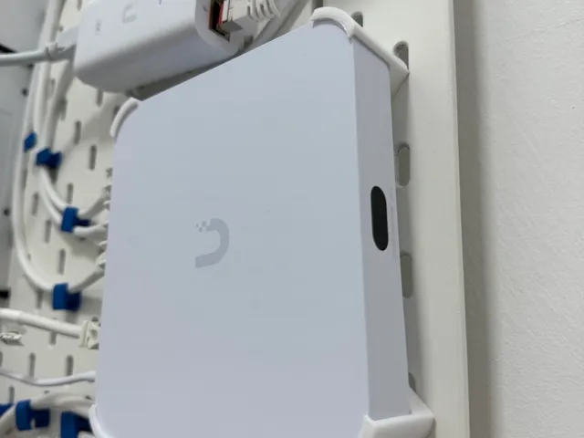 Unifi Cloud Gateway Ultra - SKÅDIS