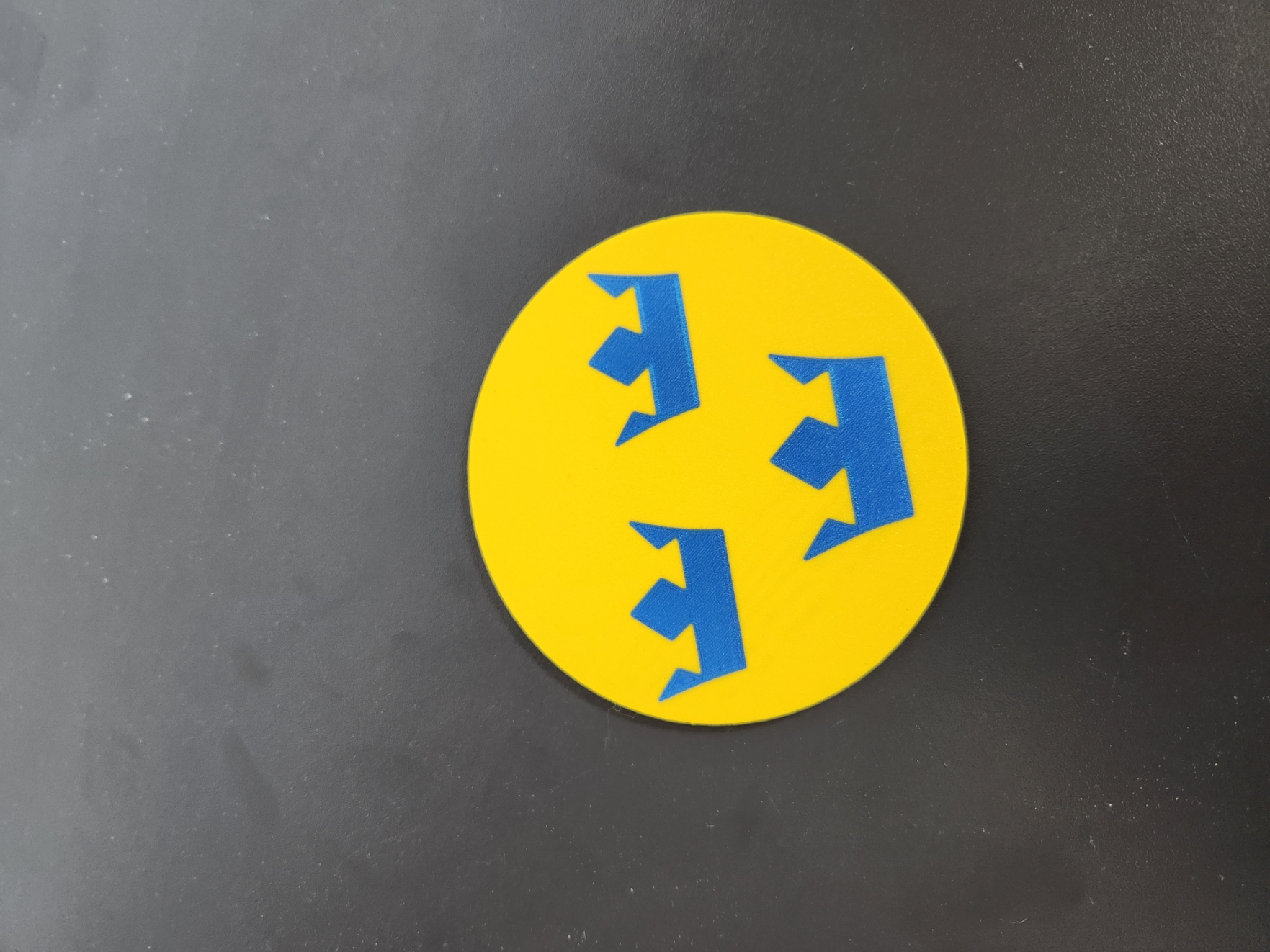 Sweden hockey team coaster - MMU