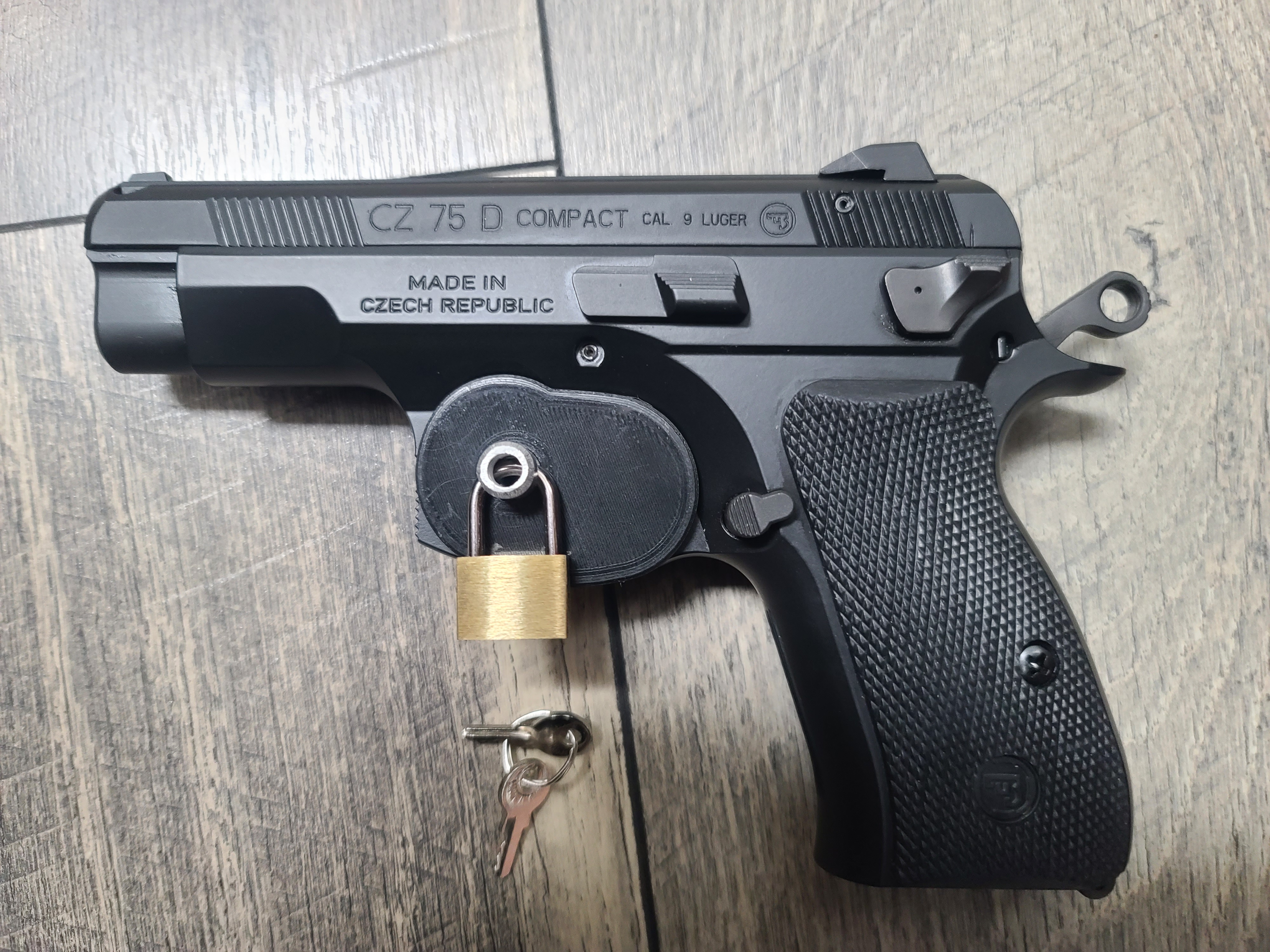 CZ-75 Compact trigger lock