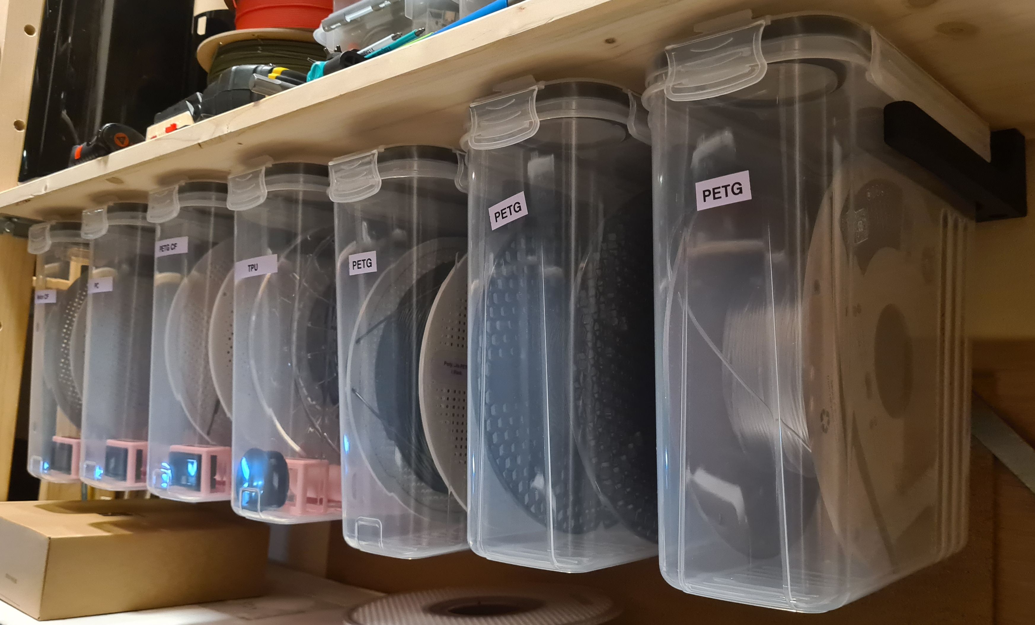 Hanger for Amazon Cereal/Filament/Drybox container