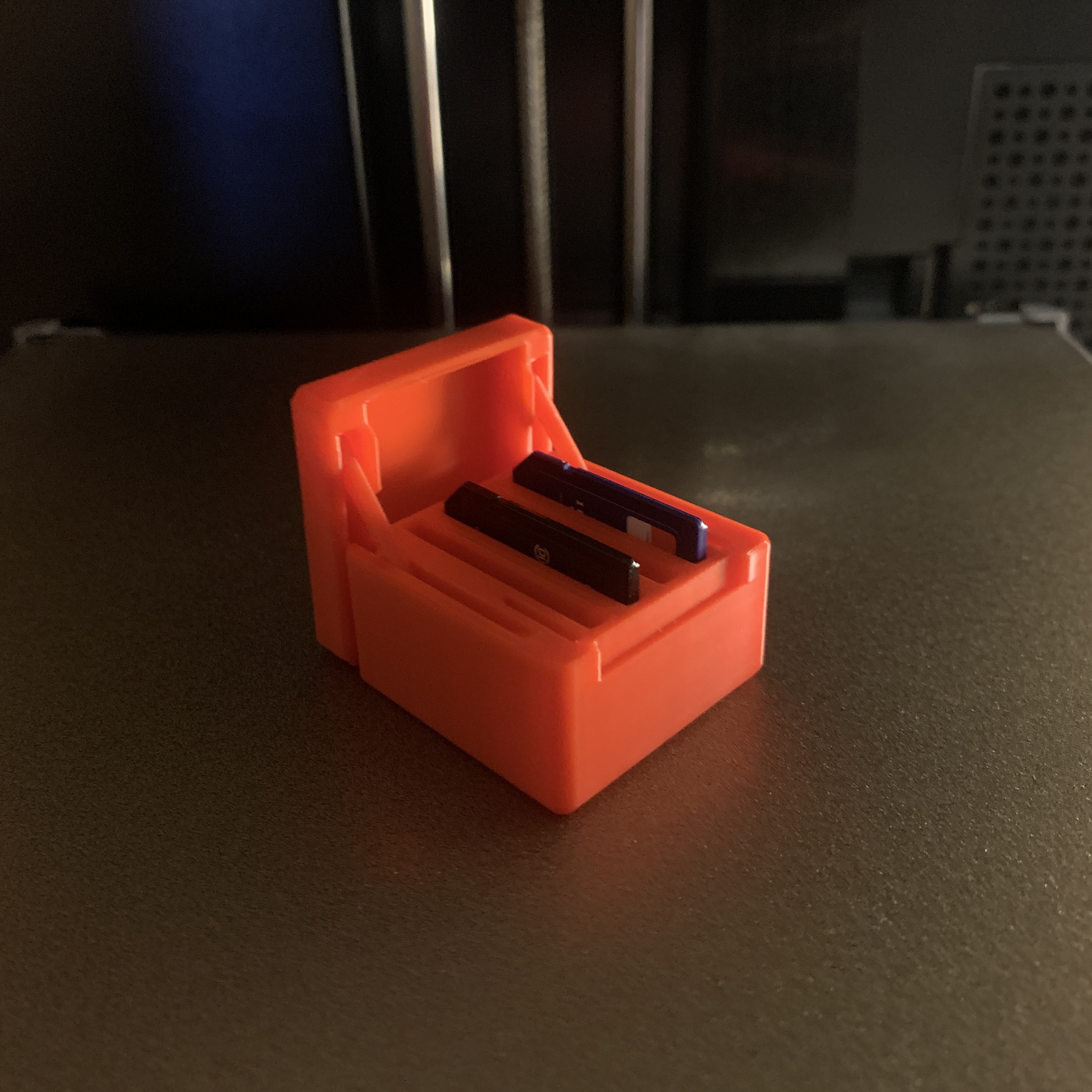 Print In Place - SD Card Box (Remix) 3D model thumbnail