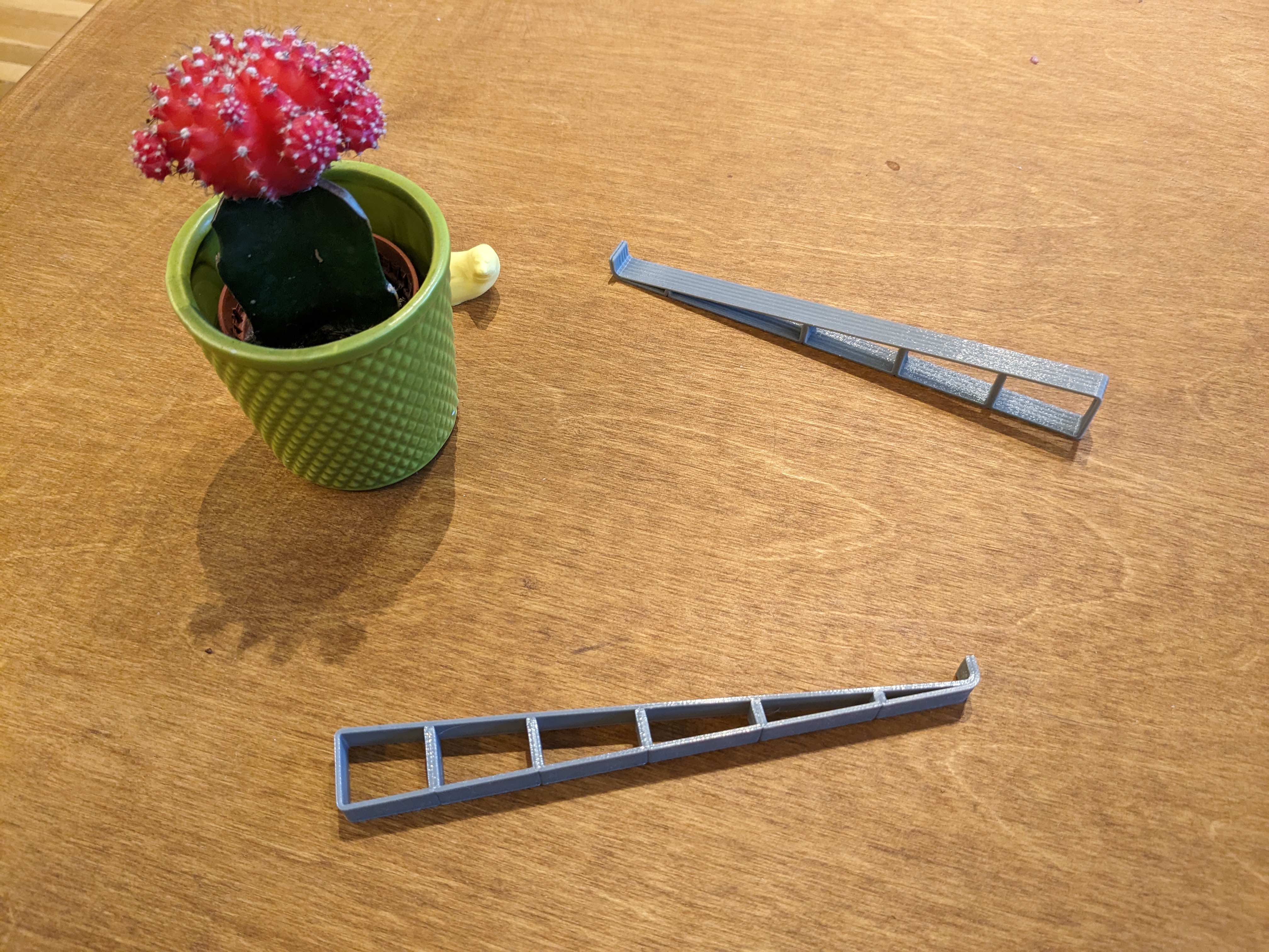 Simple laptop stand, vase mode