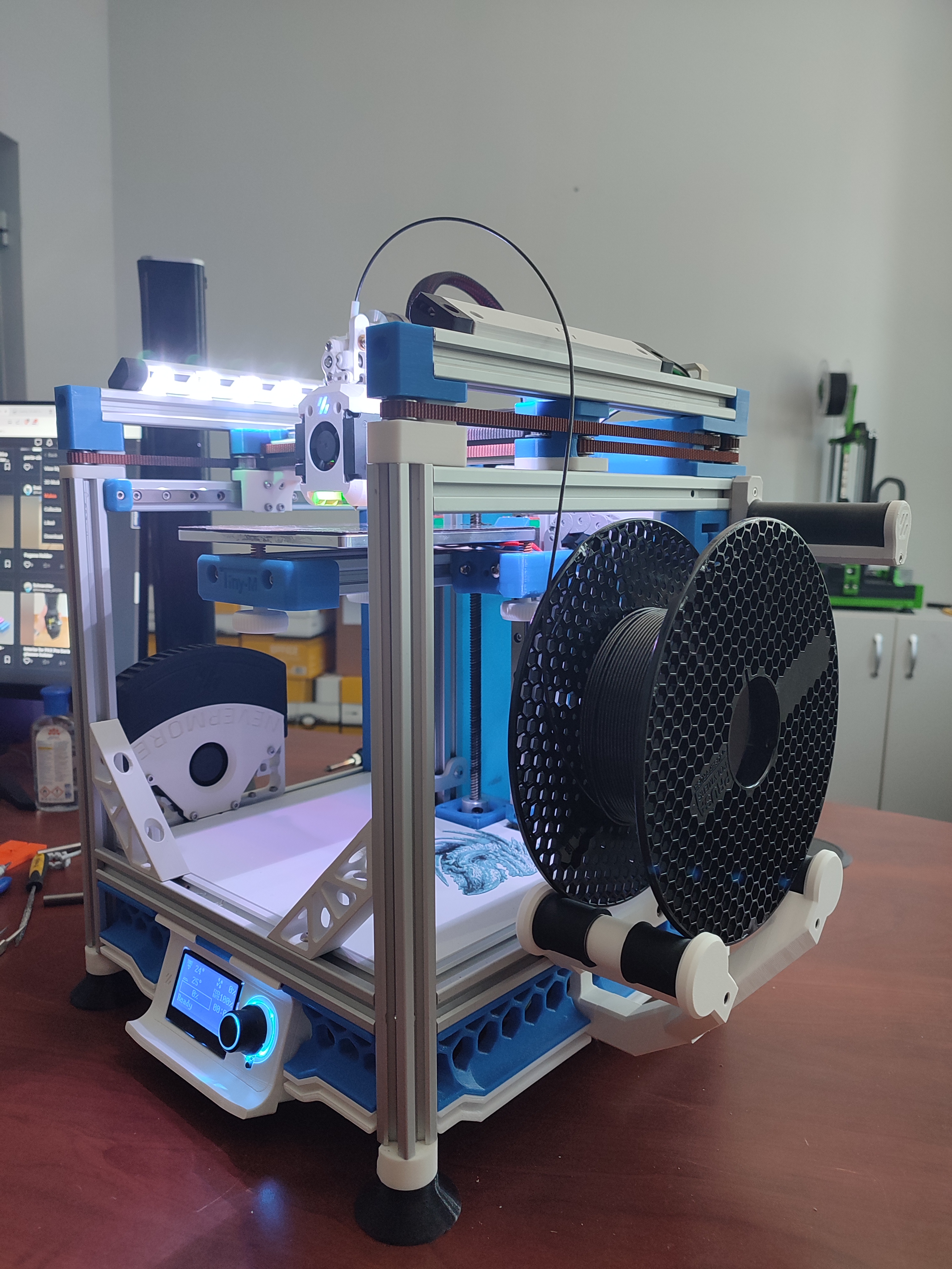 Tiny-M / Universal Spool Holder with Mini Rollers