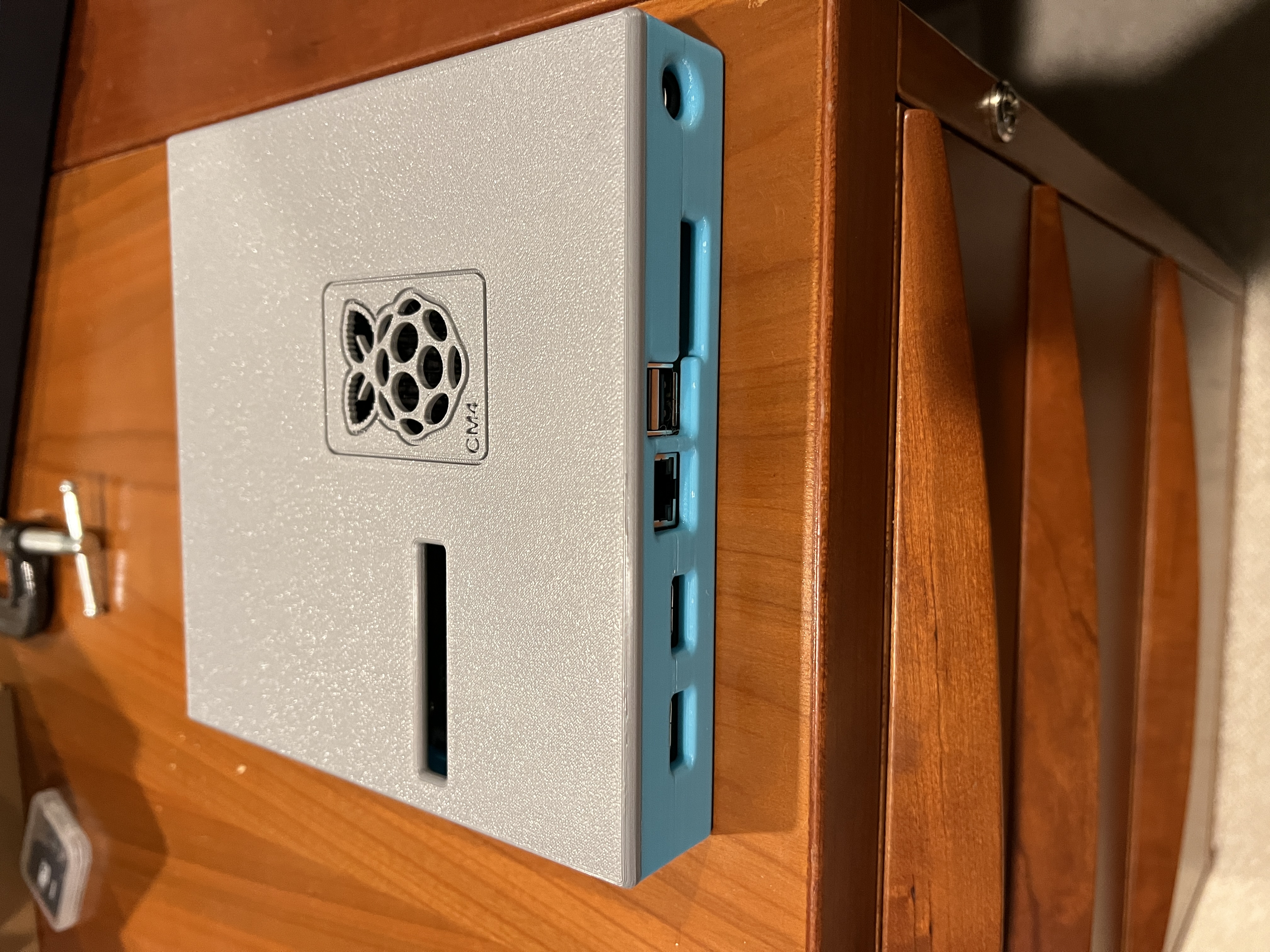 Oversized Raspberry Pi CM4 IO Board Case with 4 SMA Connectors ...