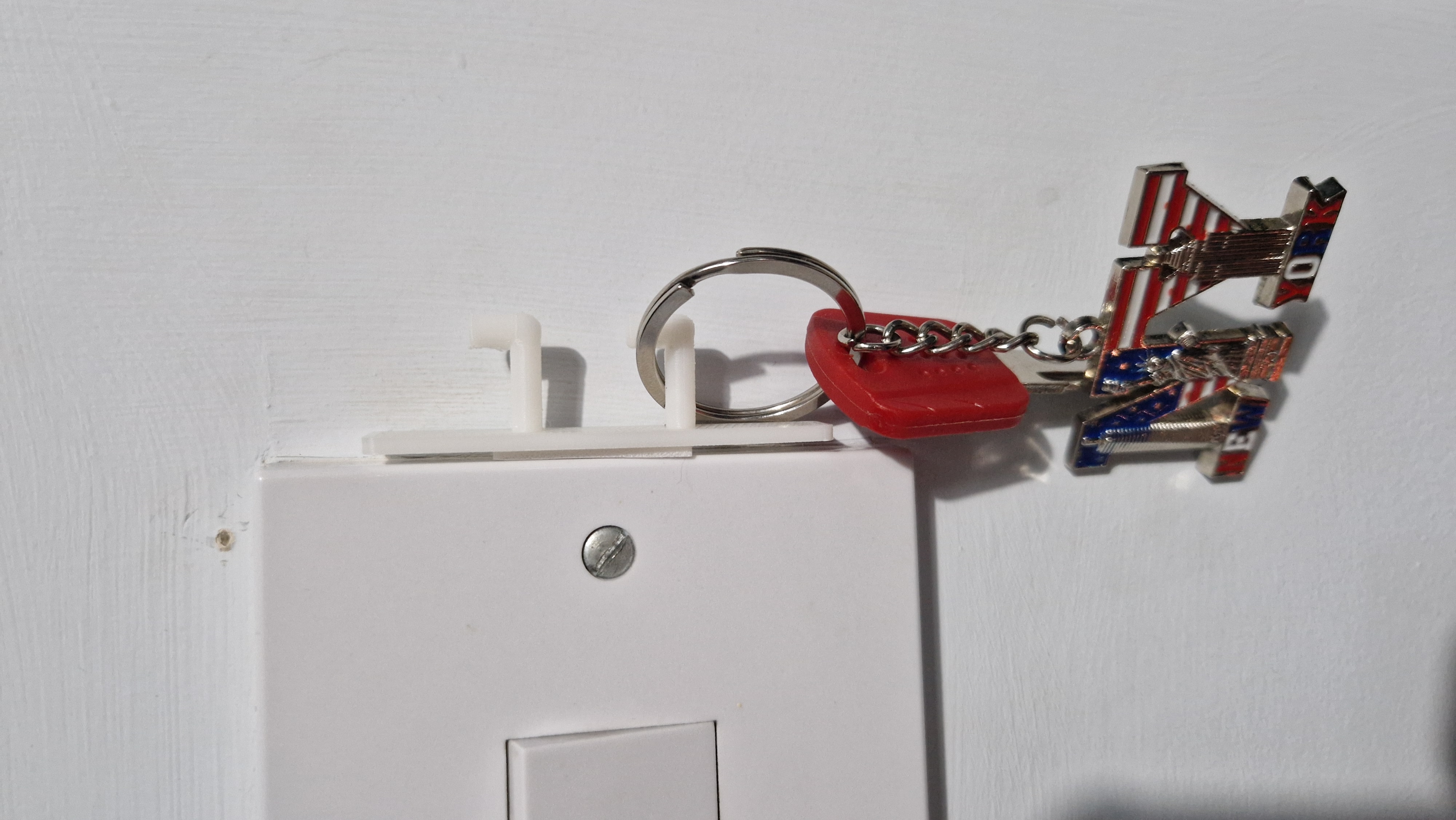 Mini Key Holder by BrokenCode | Download free STL model | Printables.com