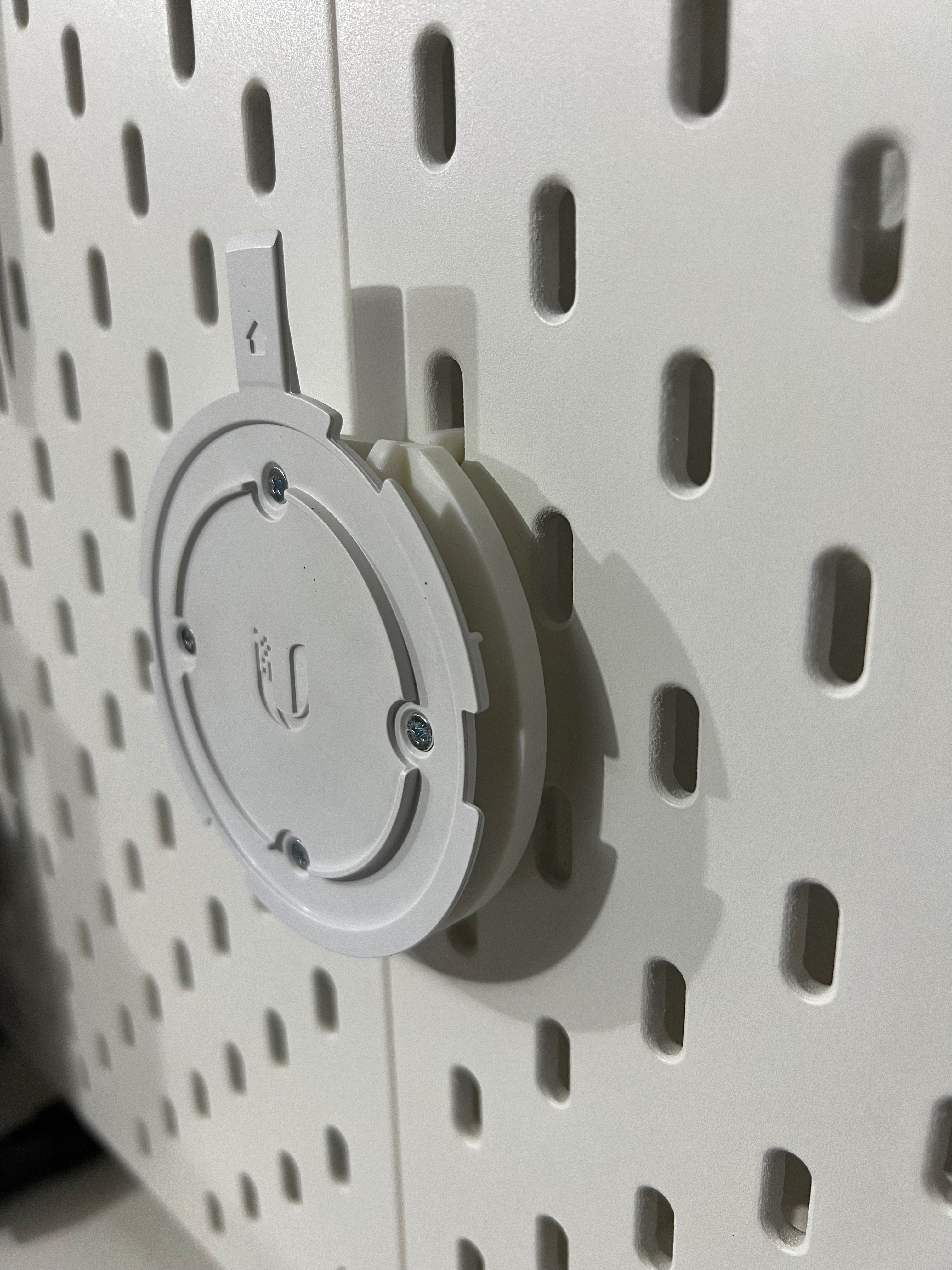 Skadis Universal Unifi UAP AC Lite Mount Plate