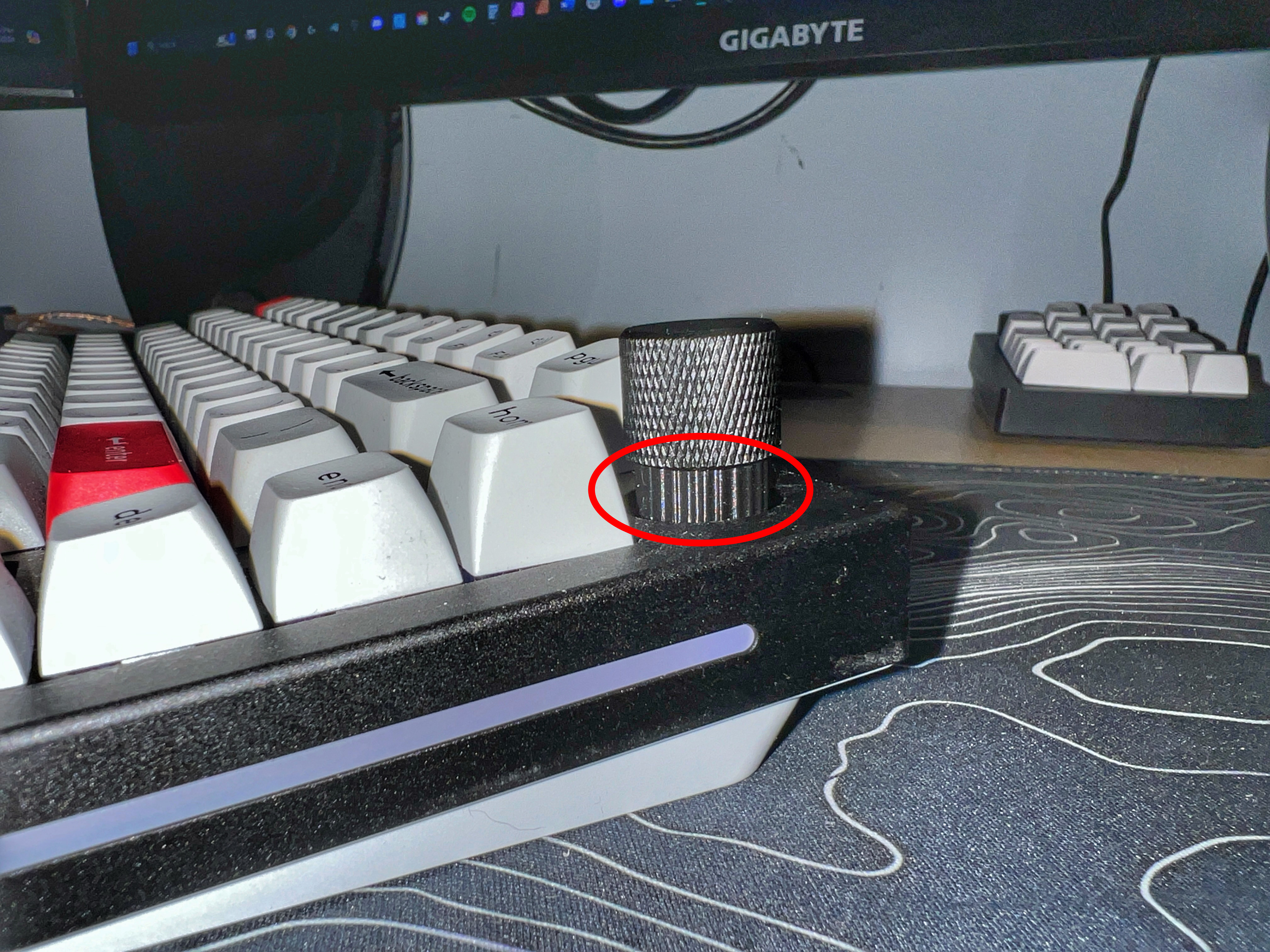 GMMK Pro Knob Riser
