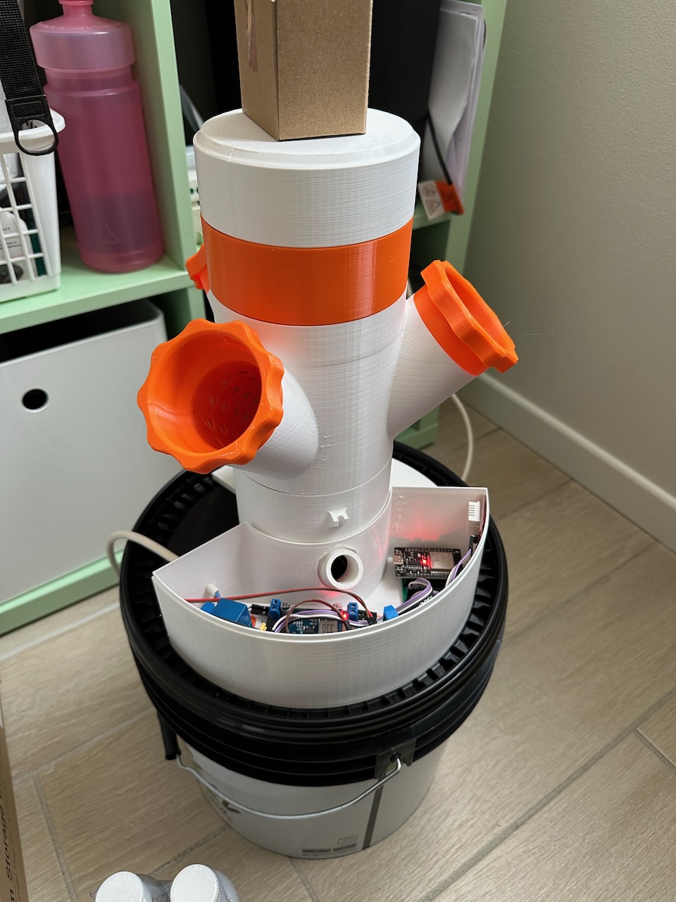 Side box for Modular Hydroponic Tower
