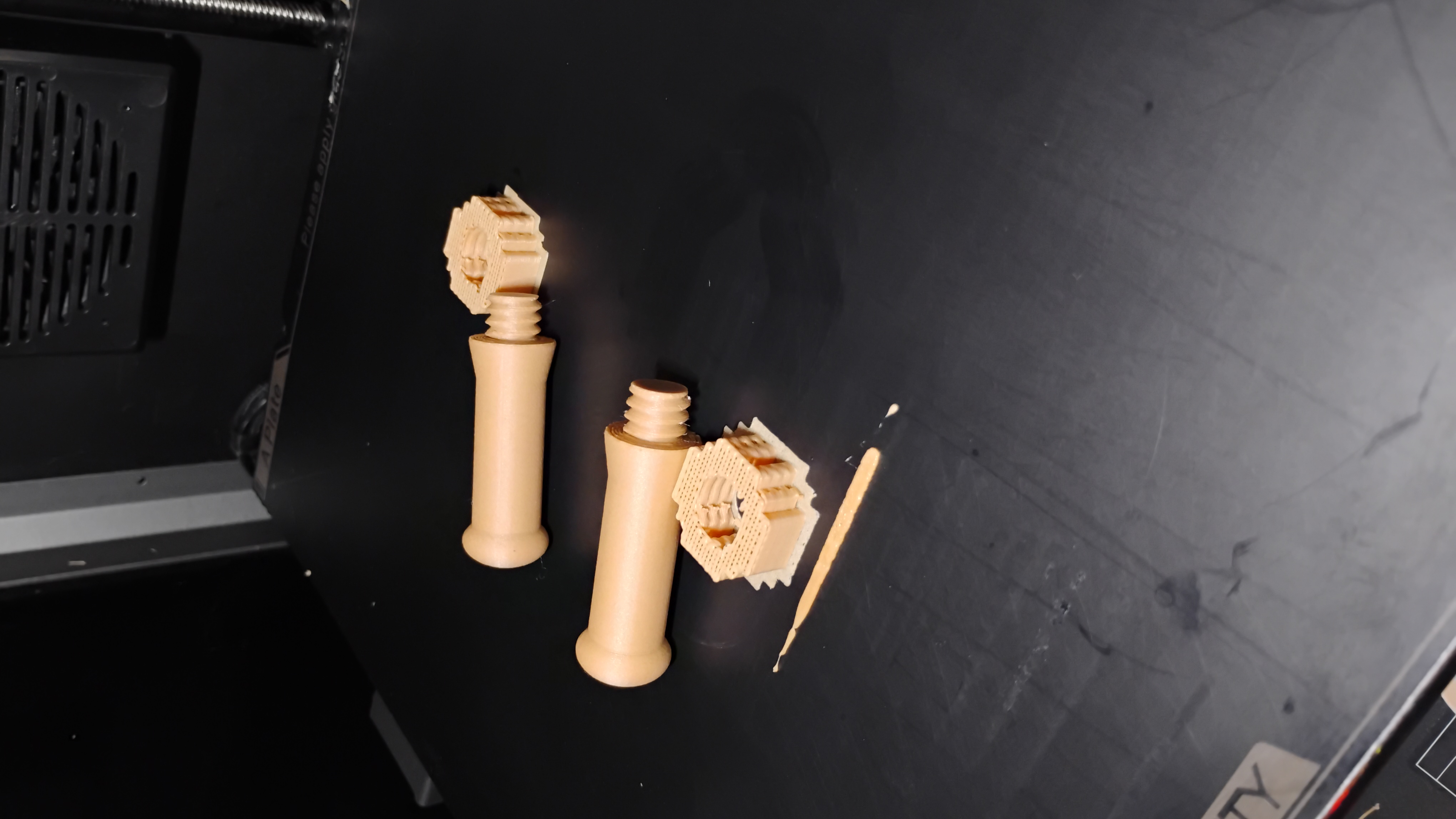 Miniatura 3 do modelo 3D Baseball Bat Hanger