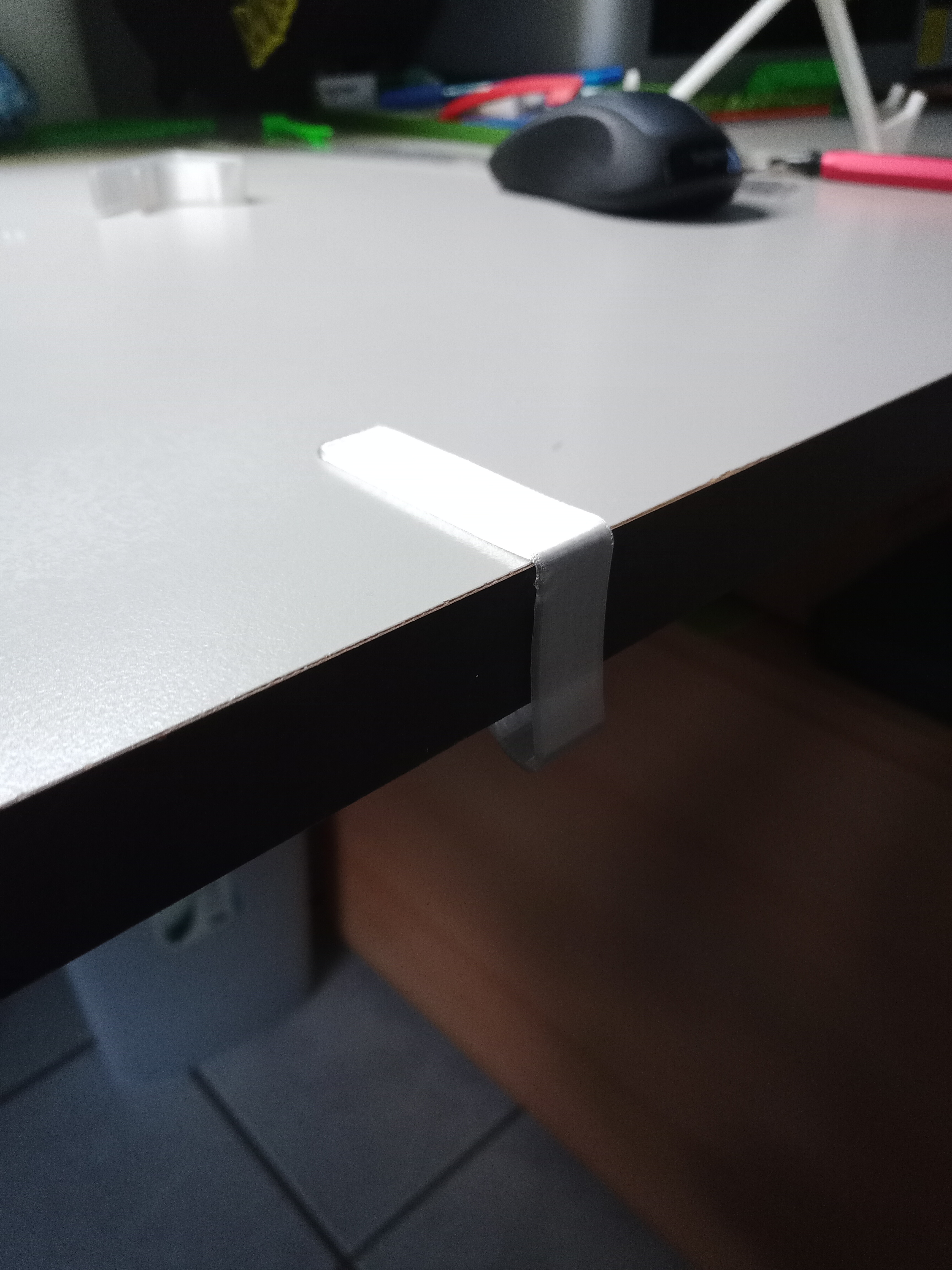 simple tablecloth clamp — thumbnail 2