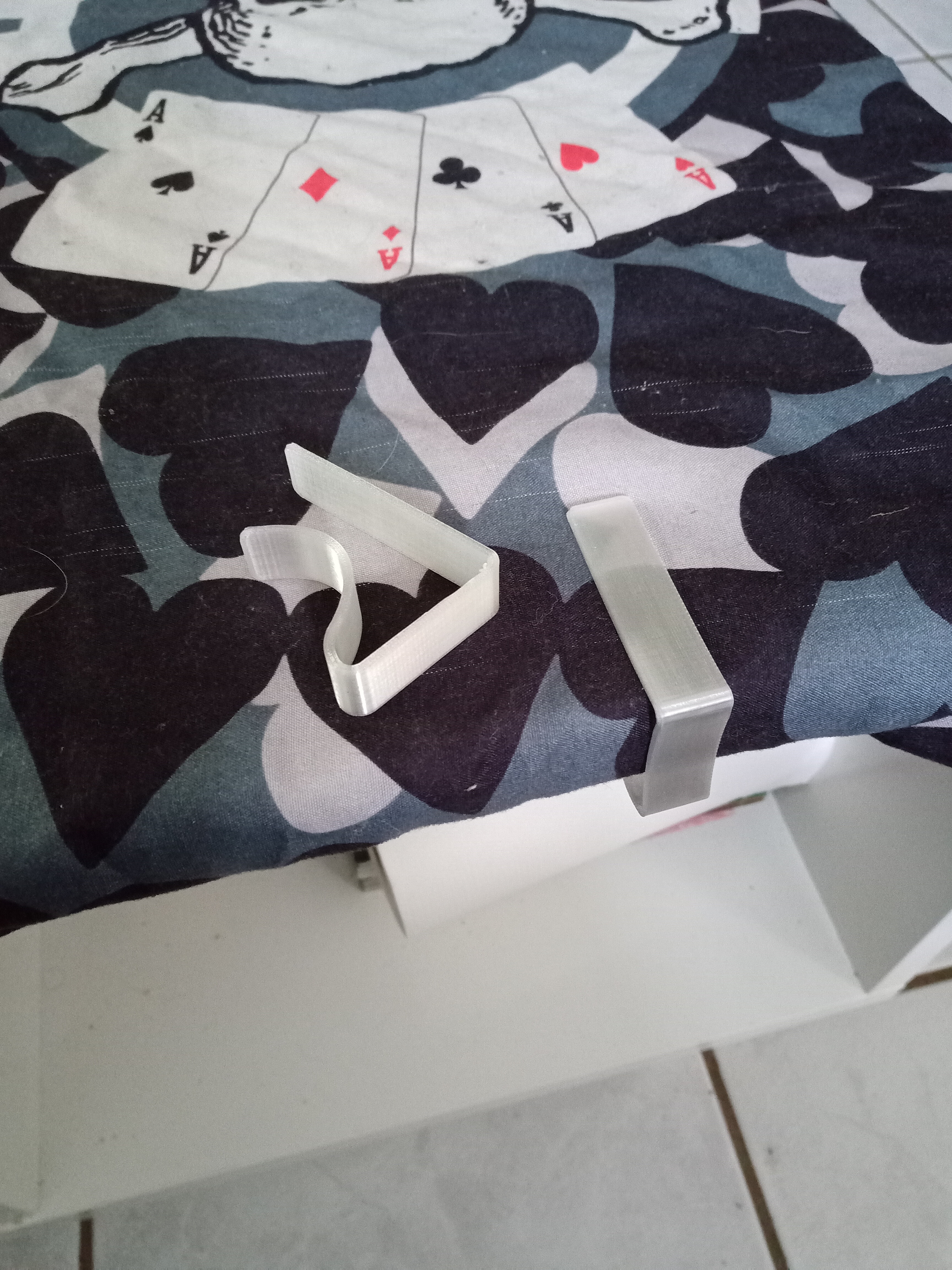 simple tablecloth clamp — thumbnail 5