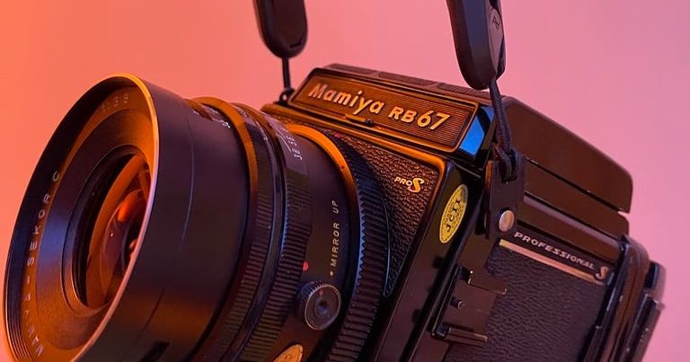 Mamiya RB67 RZ67 Neck Strap to Peak Design by artyfarty