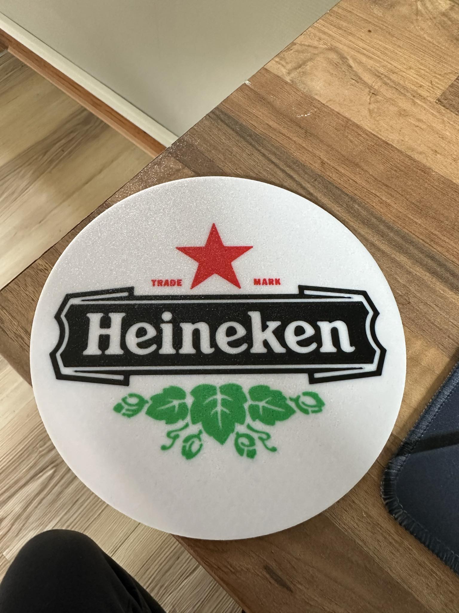 Miniatura 2 do modelo 3D MODULAR BOTTLECAP LIGHTBOX