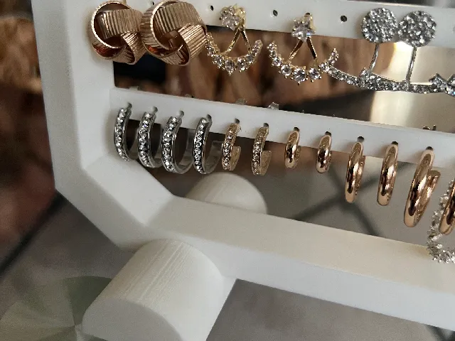Earring holder