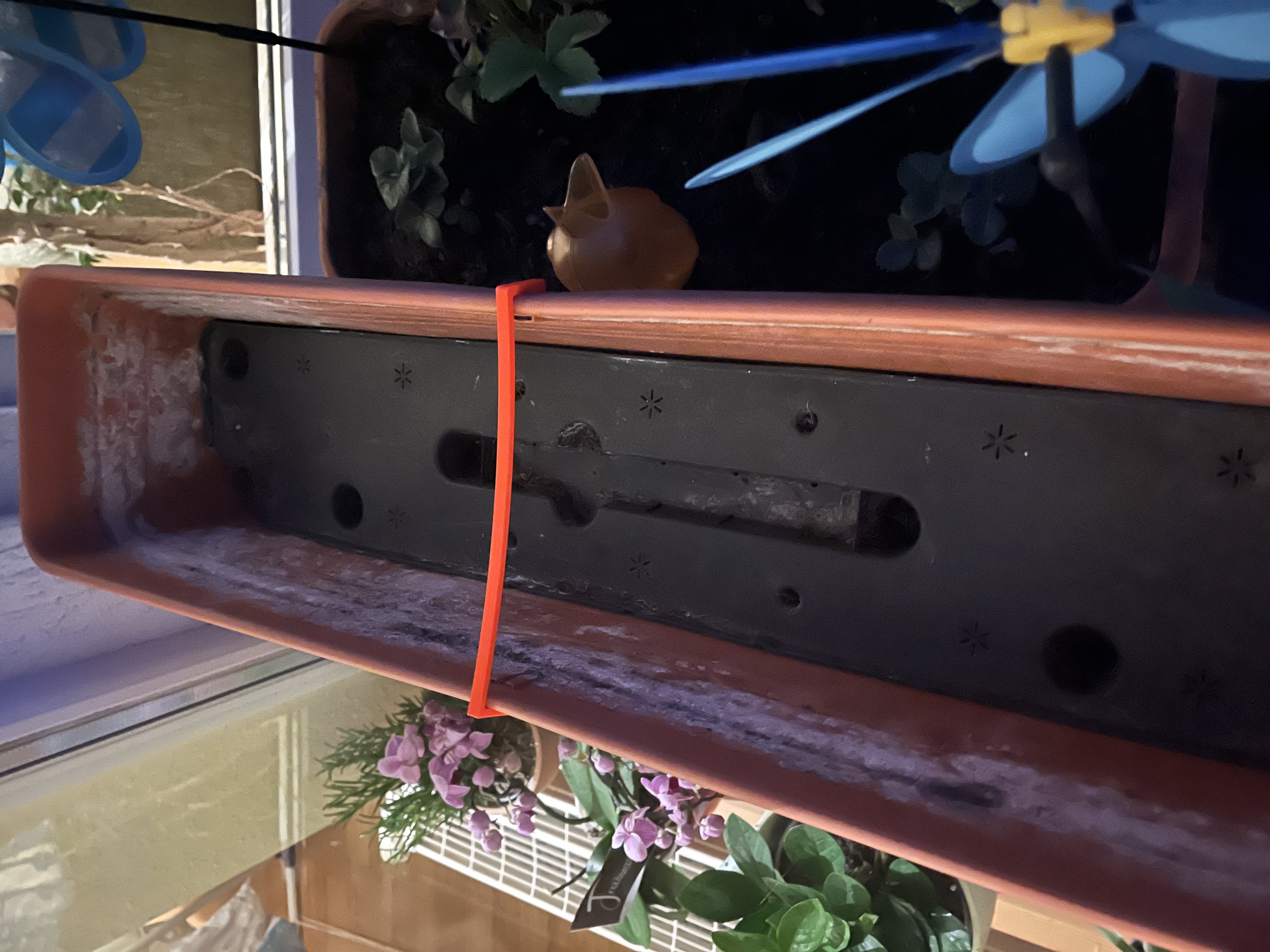 Flower box spring