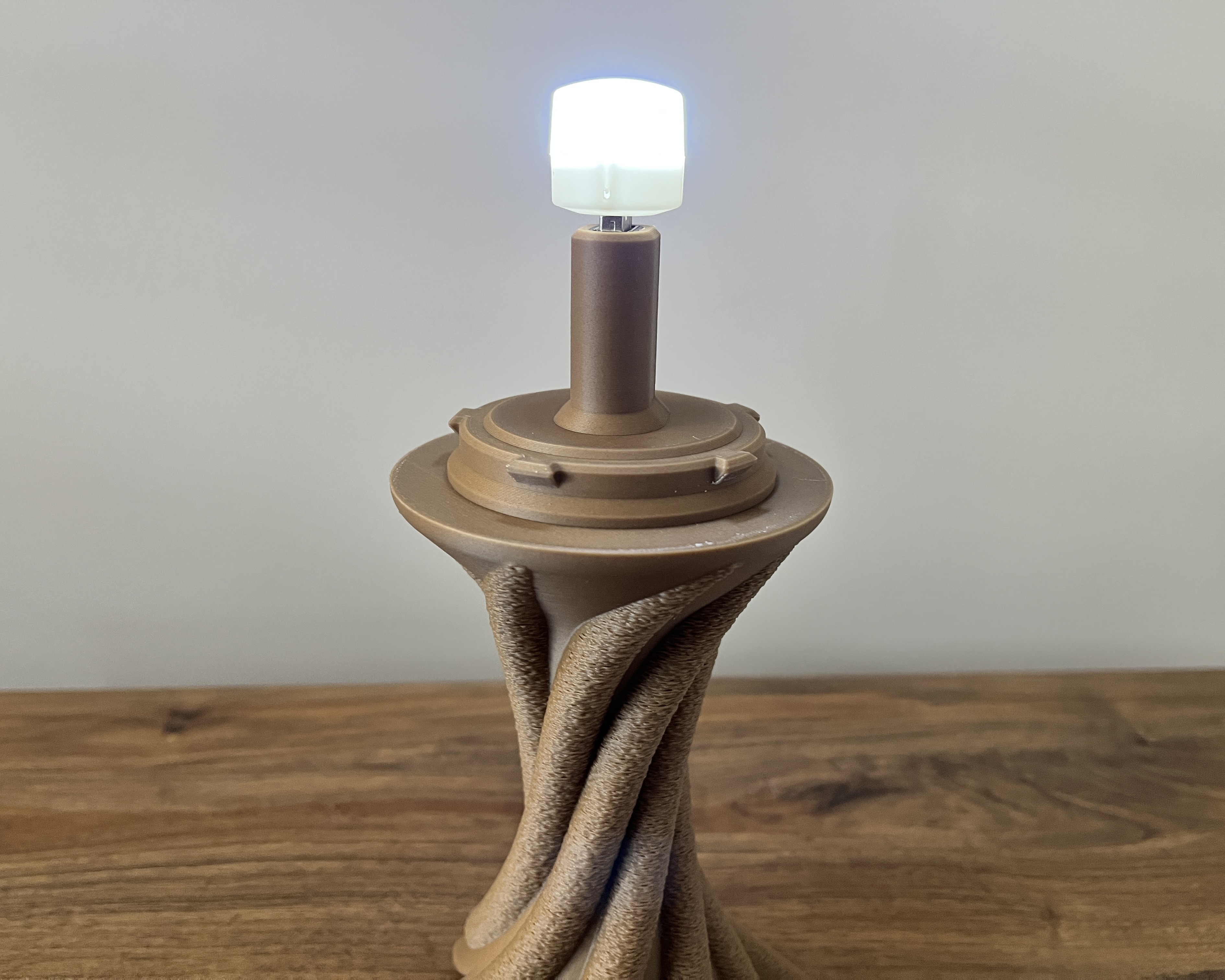 Moon Lamp Project - Base and Cord Insert Remix — miniatura 3