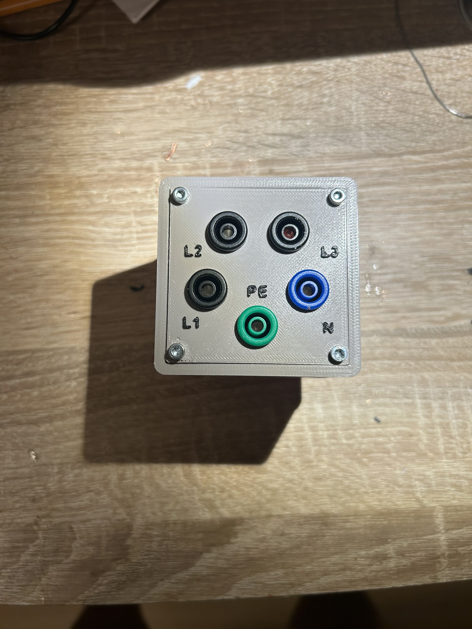 Tester zásuvky 400V/16A