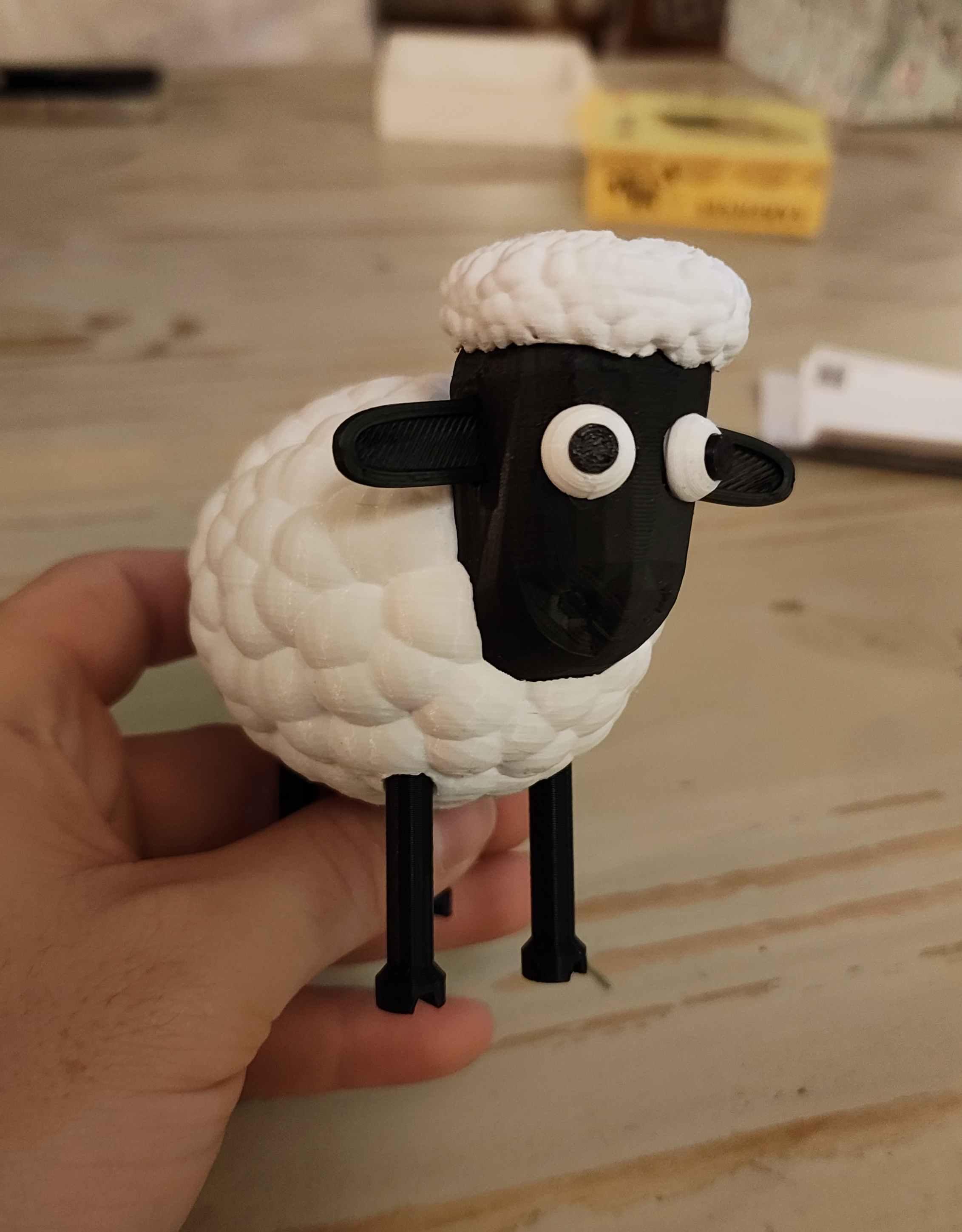 Stylized Sheep (single & multi-material)
