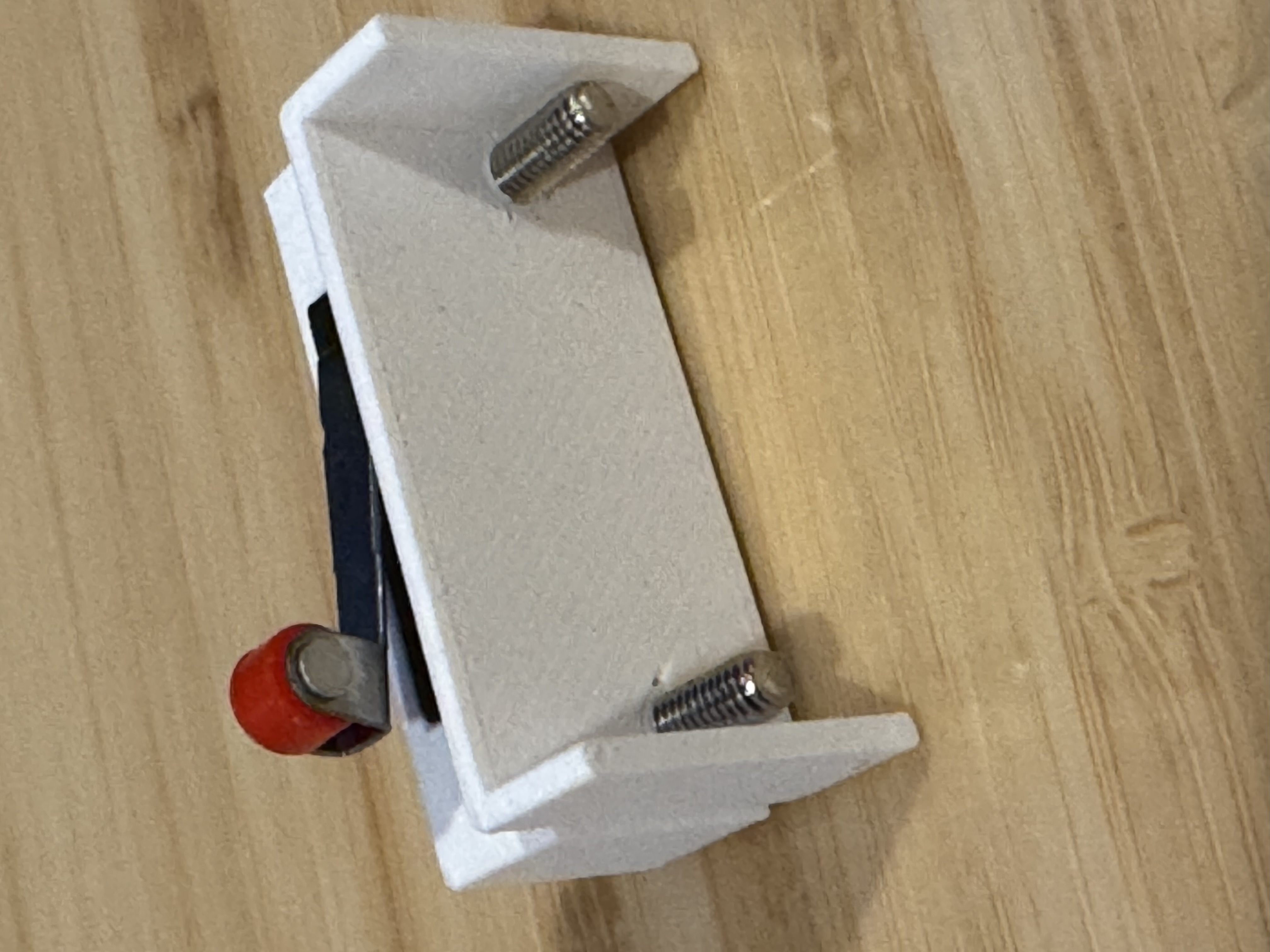 Miniatura 4 do modelo 3D Limit Switch Mounting Bracket