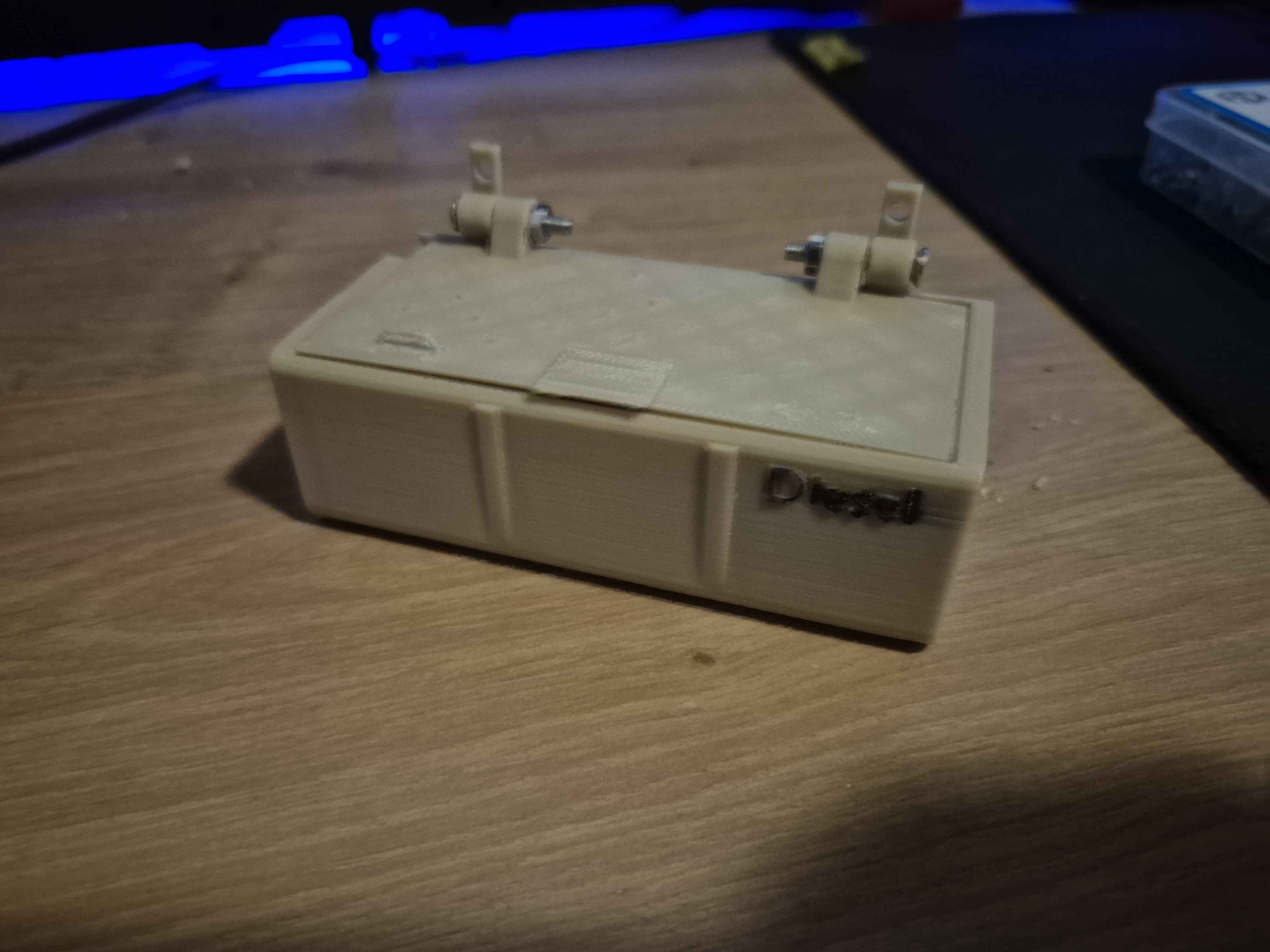 1:10 RC "Fuel tank" Battery holder