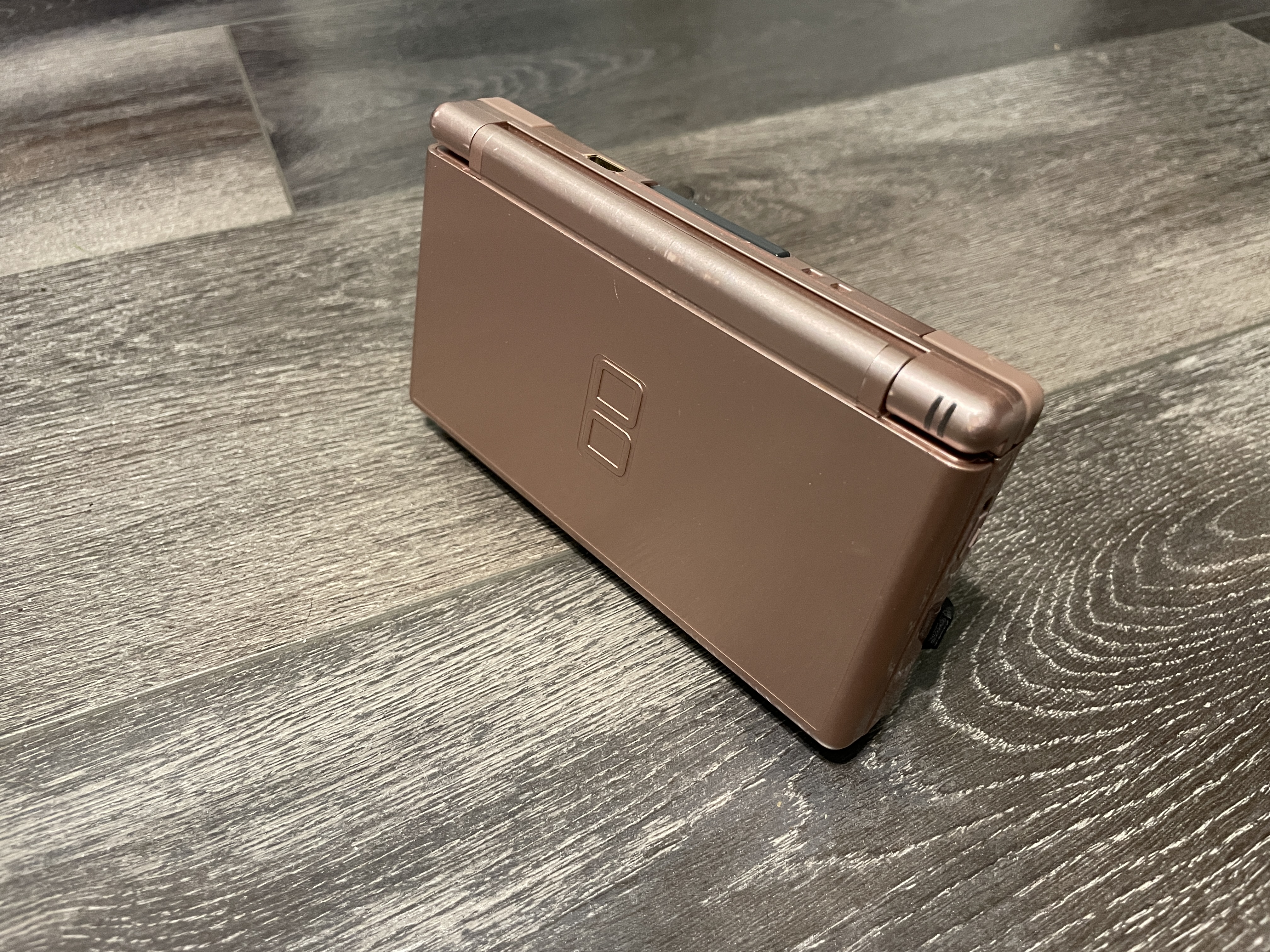 Nintendo DS Lite Mini Stand