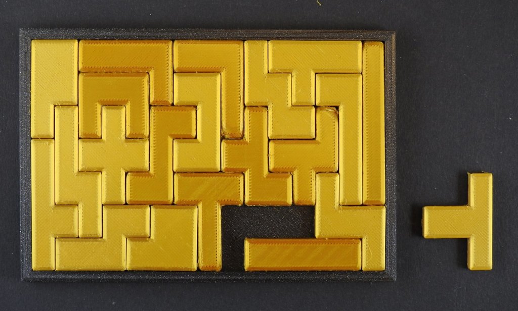 Parallel Polarized Pentominoes