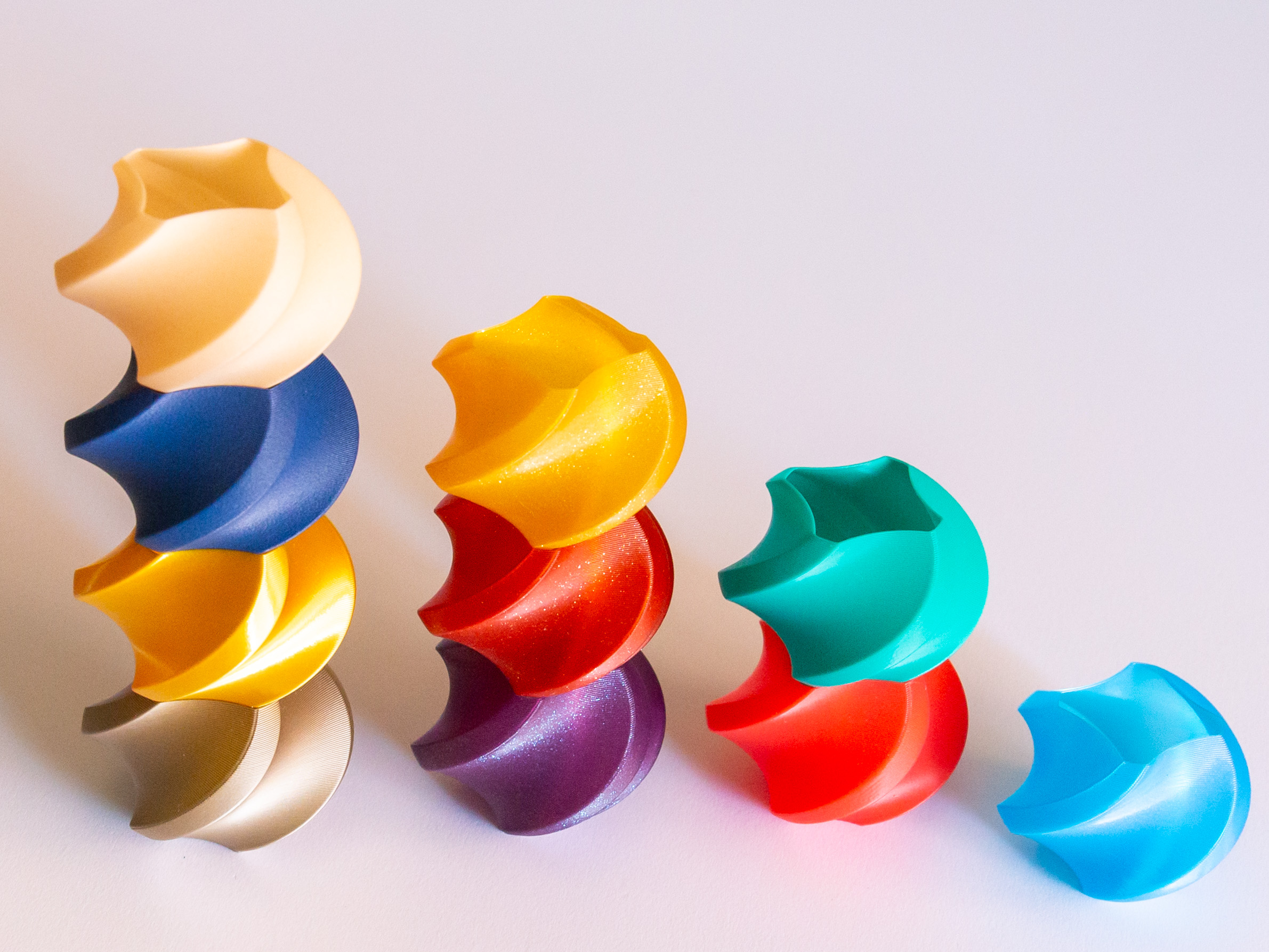 Stackable filament display model