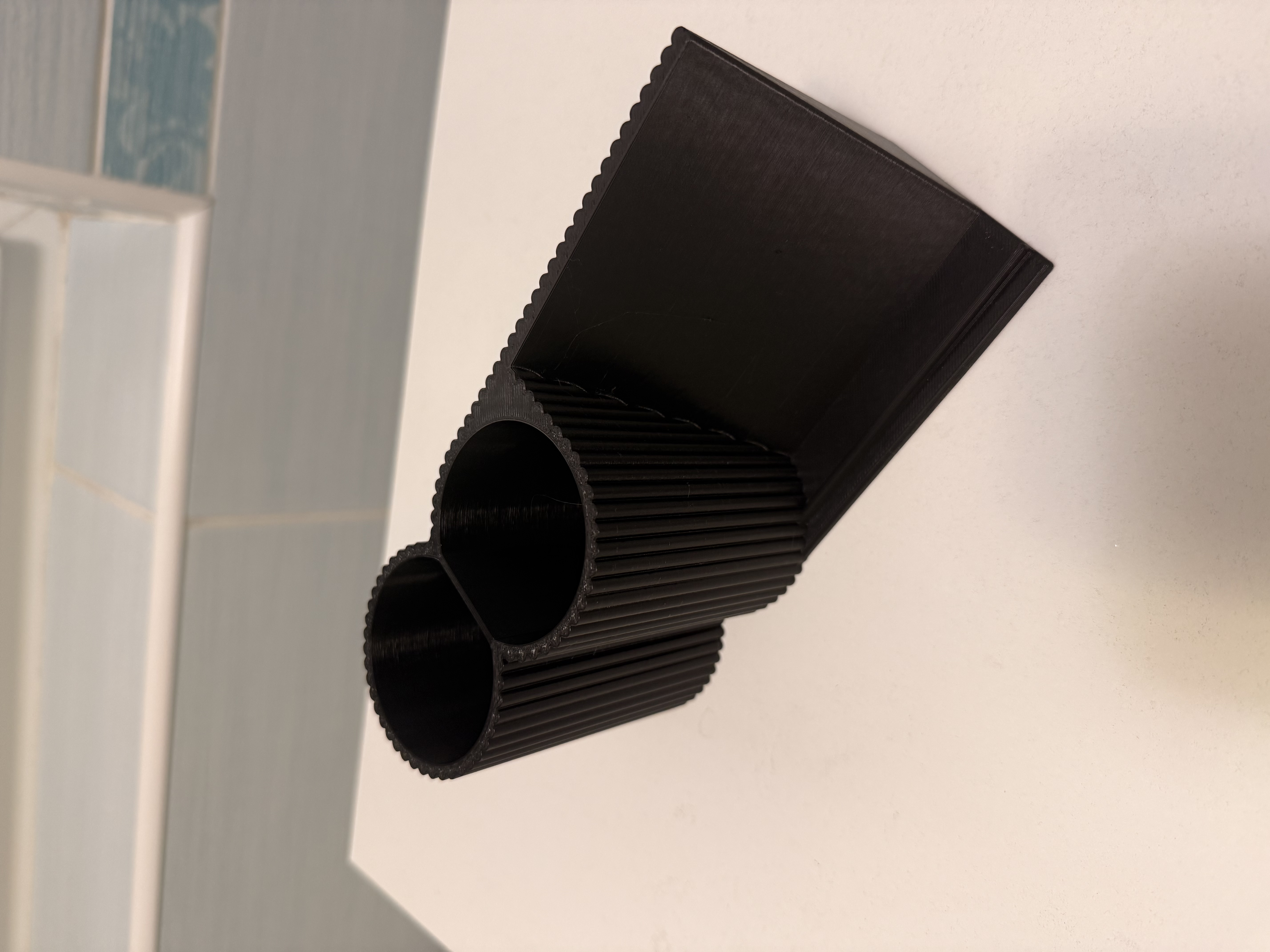 Phone_Holder_Pencil_Stand