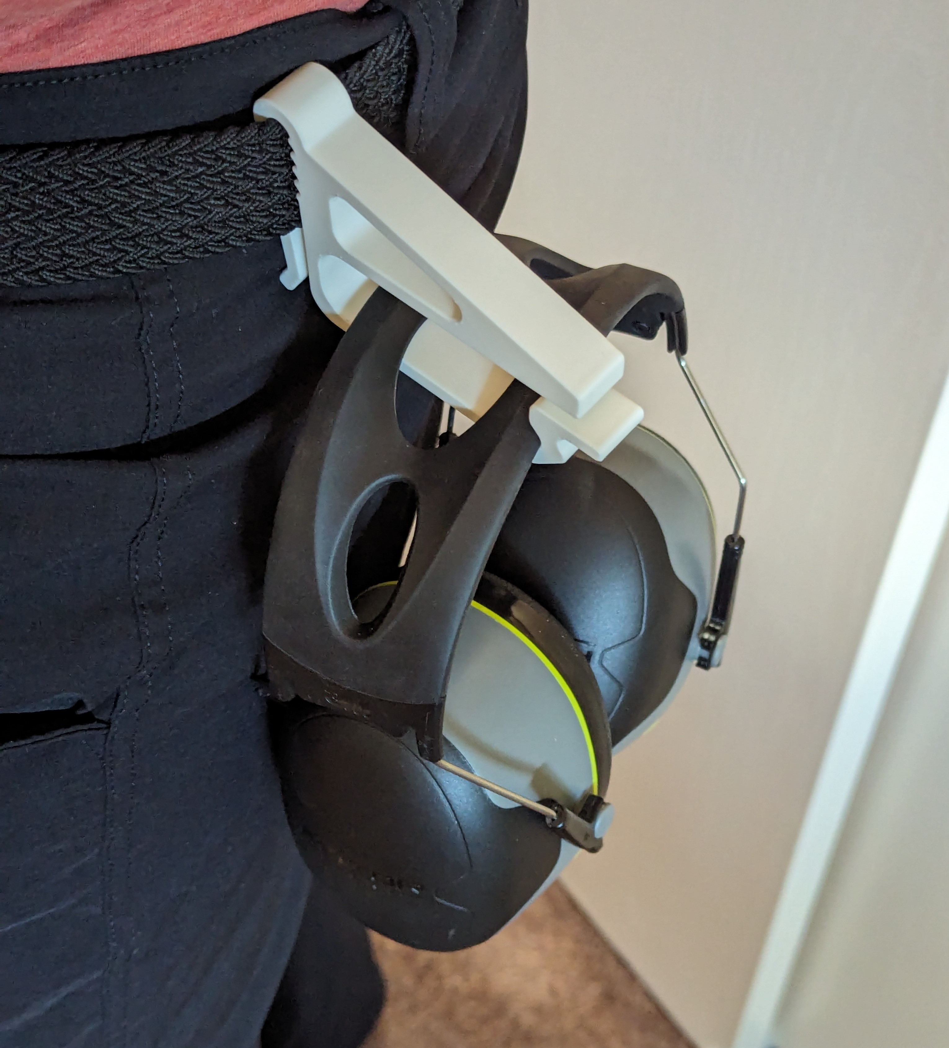 Simple Ear Muff Belt Clip by InventorIan Download free STL model