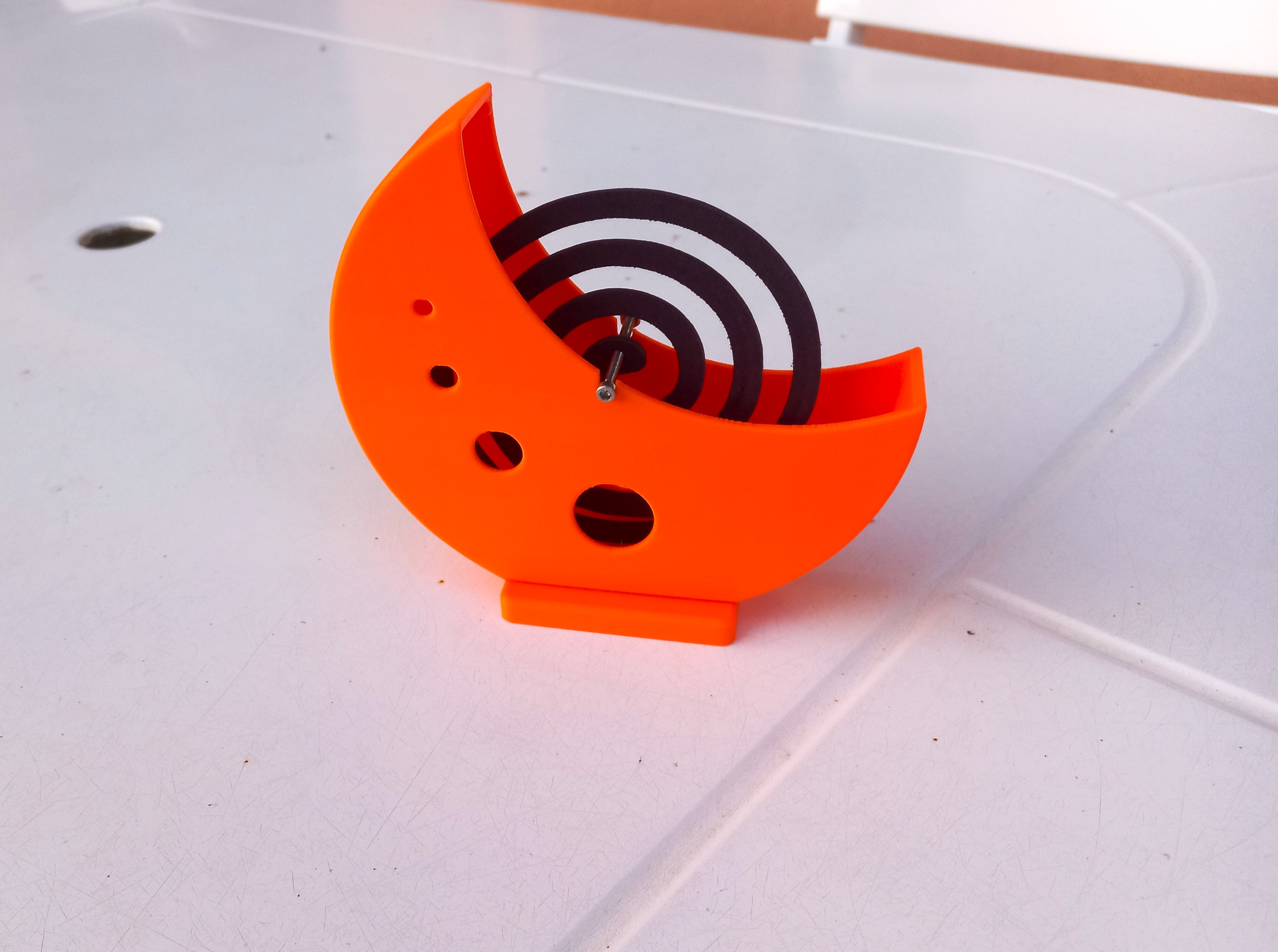 Halfmoon mosquito spiral holder