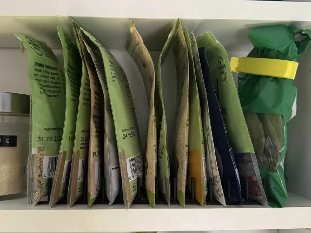 Spice bag organizer tray