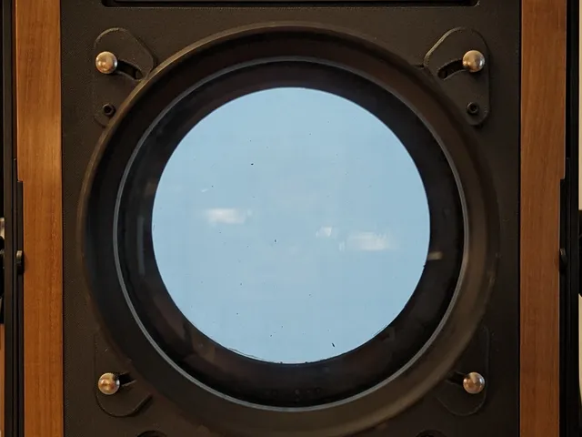 Chamonix 8" Lens Board to Sinar Adapter