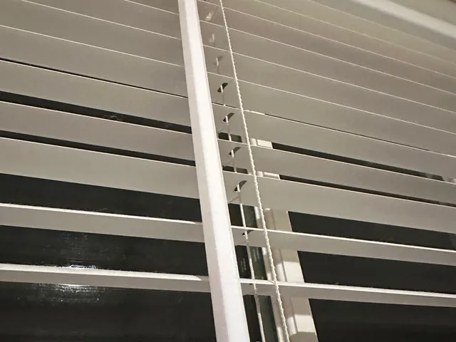 Window Blind Tilt Wand  - Stubby edition
