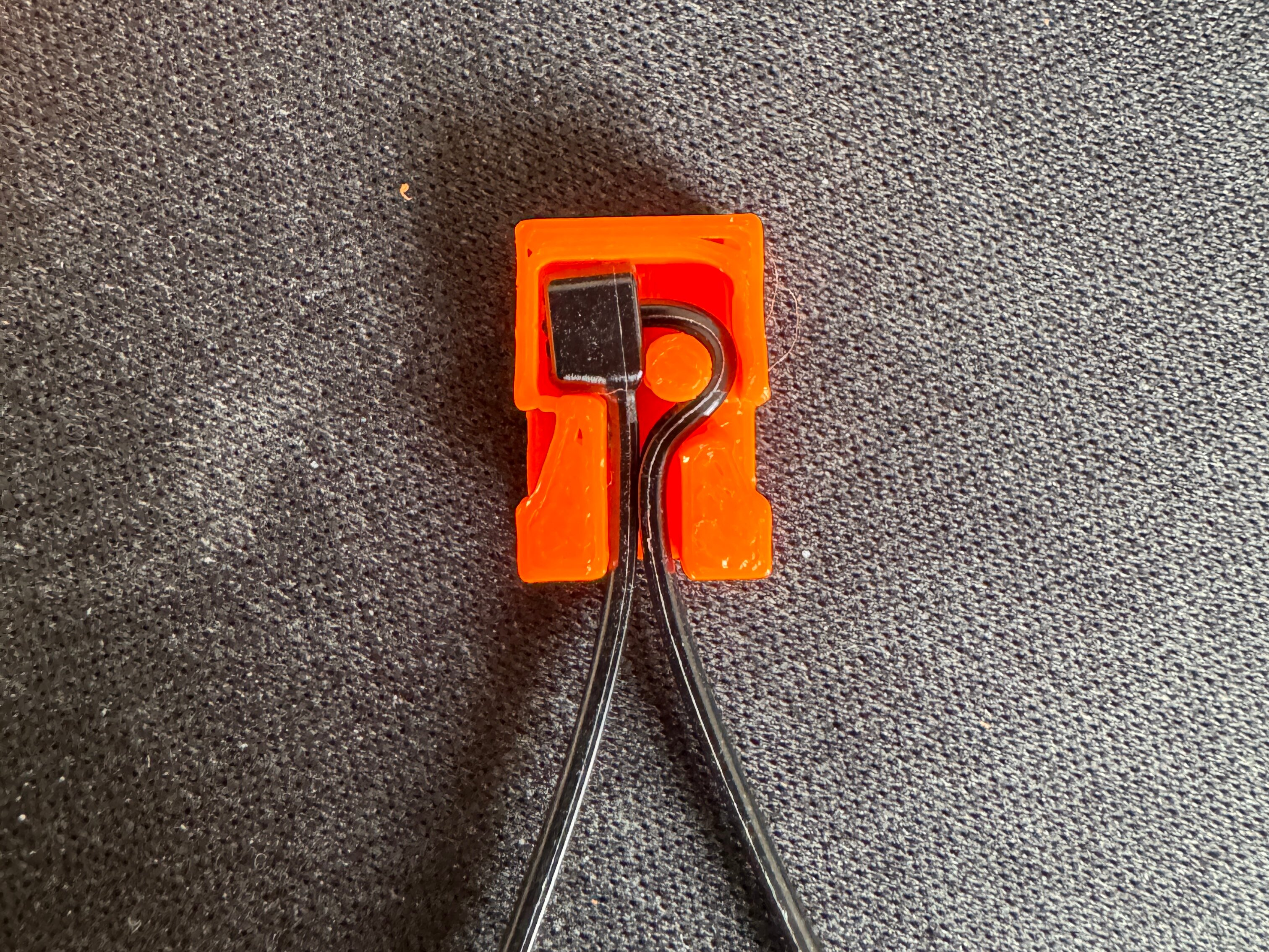 Miniatura 2 do modelo 3D EZ Zipper Pull