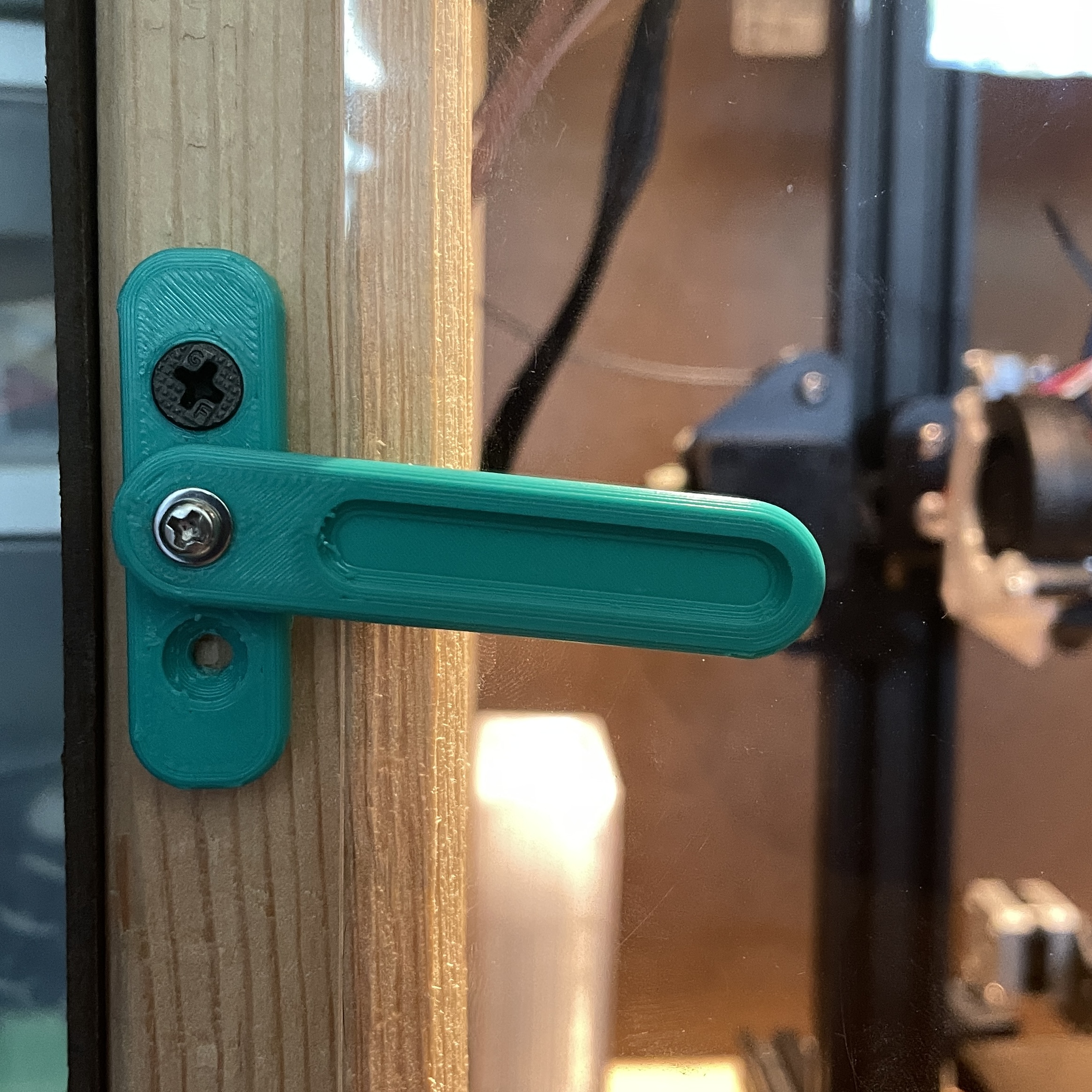 Miniatura 2 do modelo 3D Door Hinges and Latch