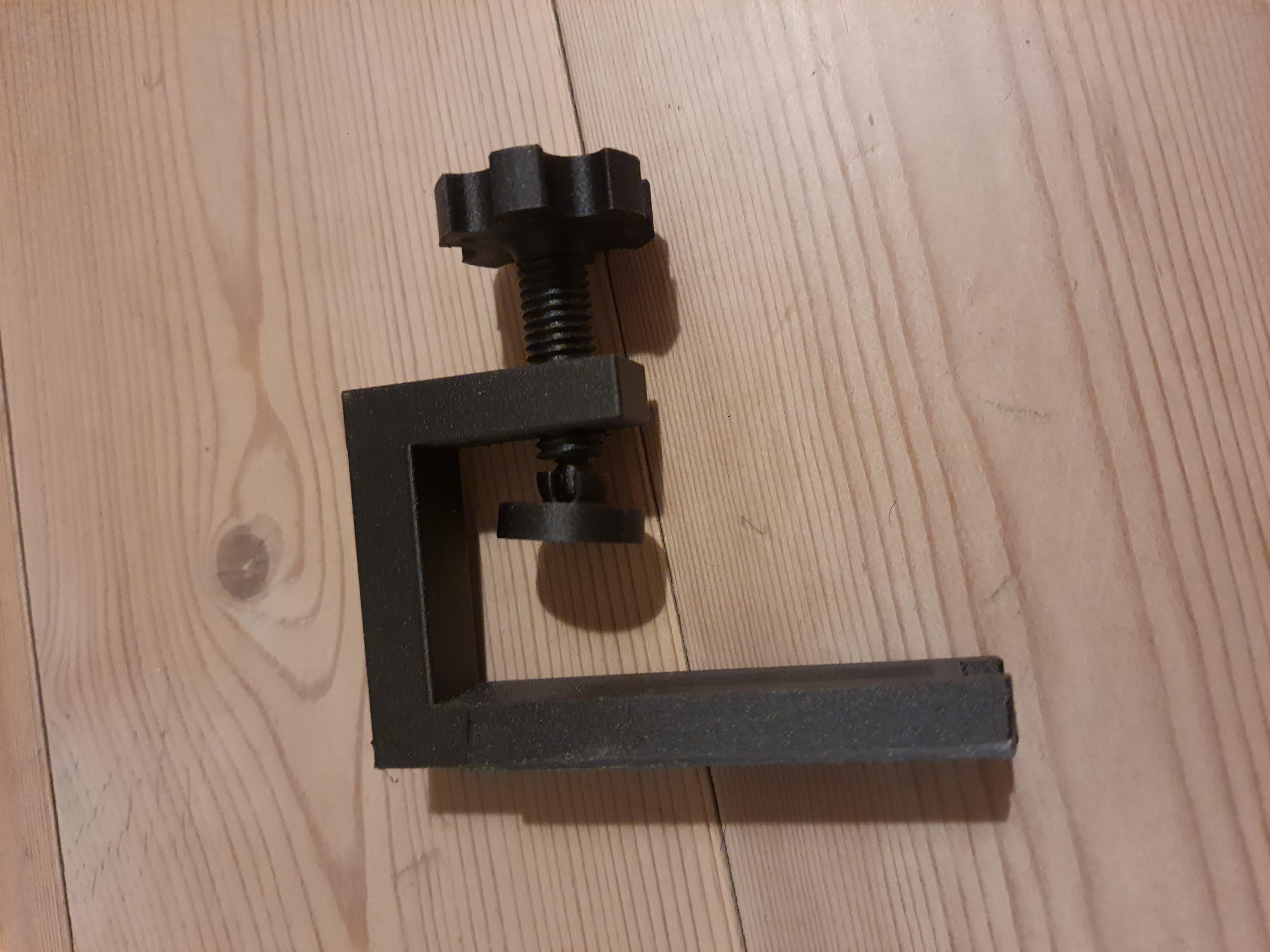 Ikea NYMÅNE work lamp clamp adapter