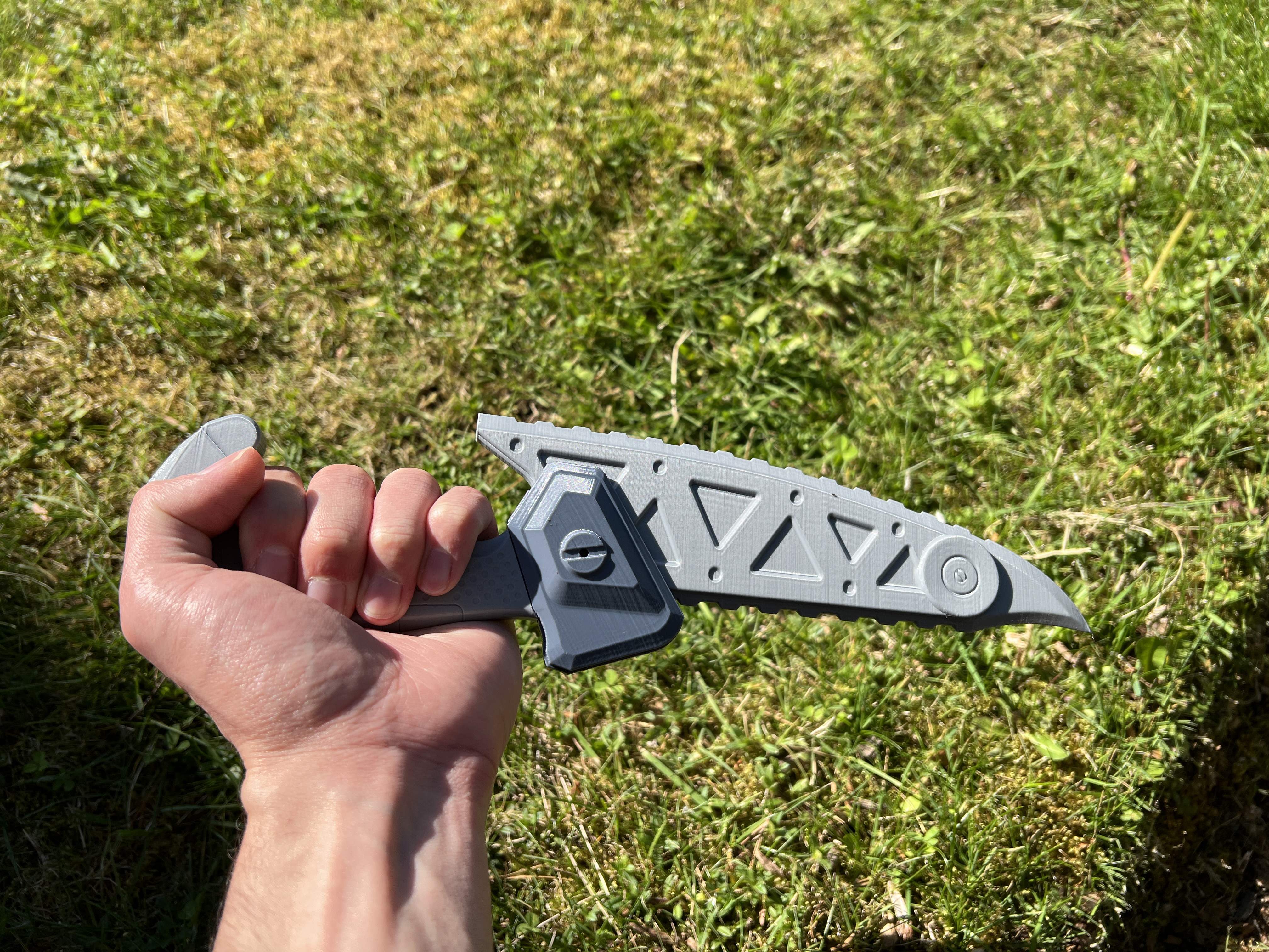 Planetside 2 TR Chainblade