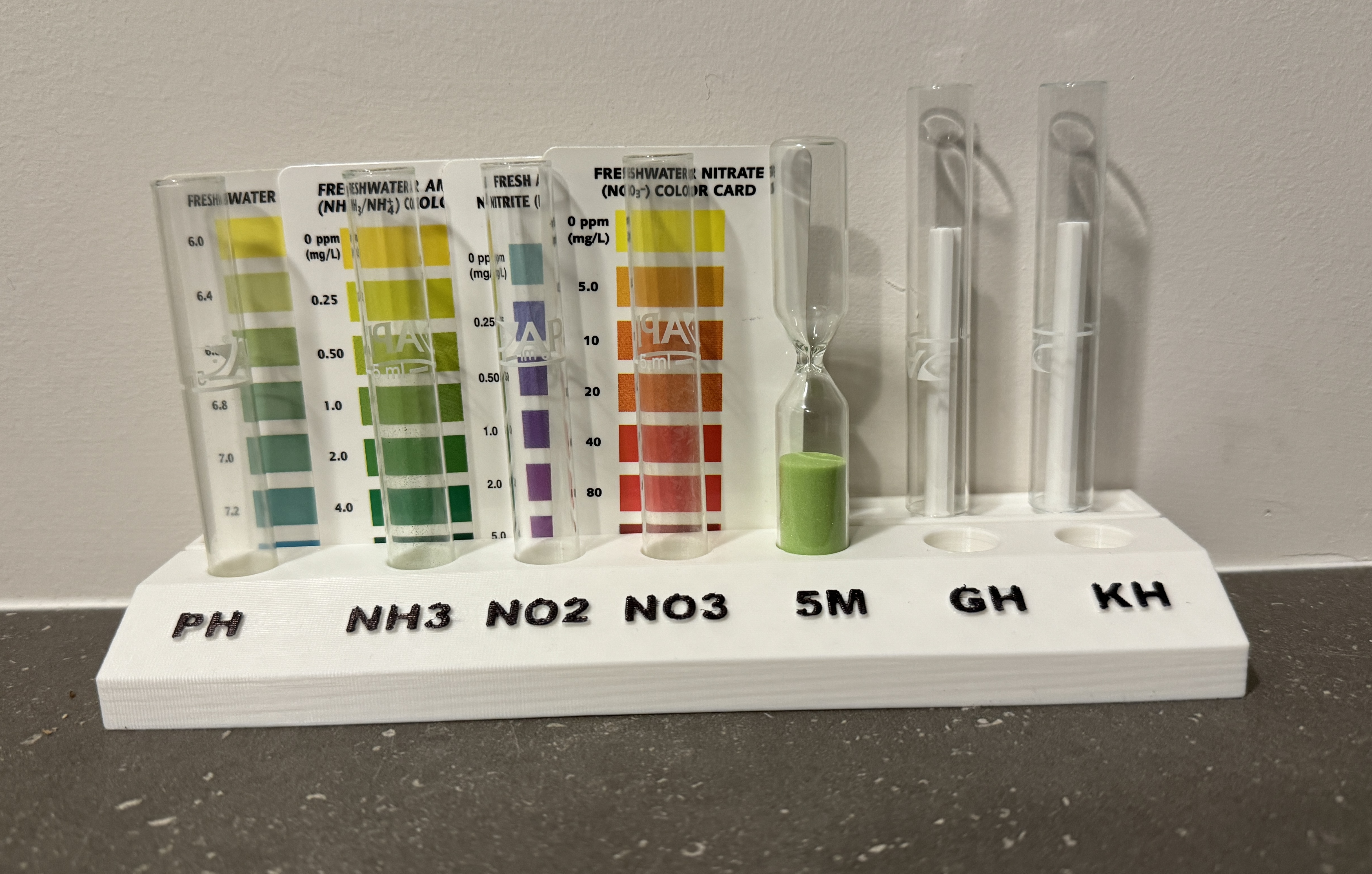 API Freshwater Test Kit Stand with Timer and Drying Rack
