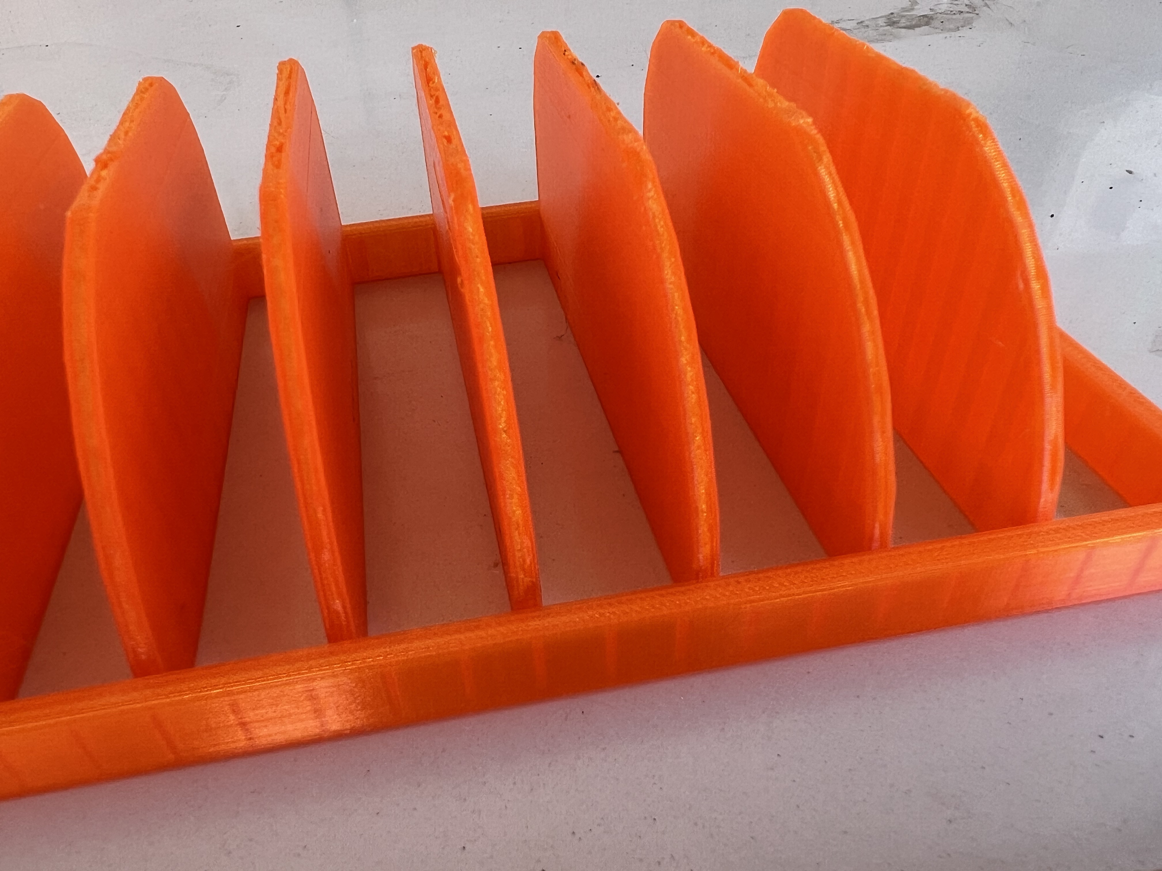 Dishholder for mudkitchen