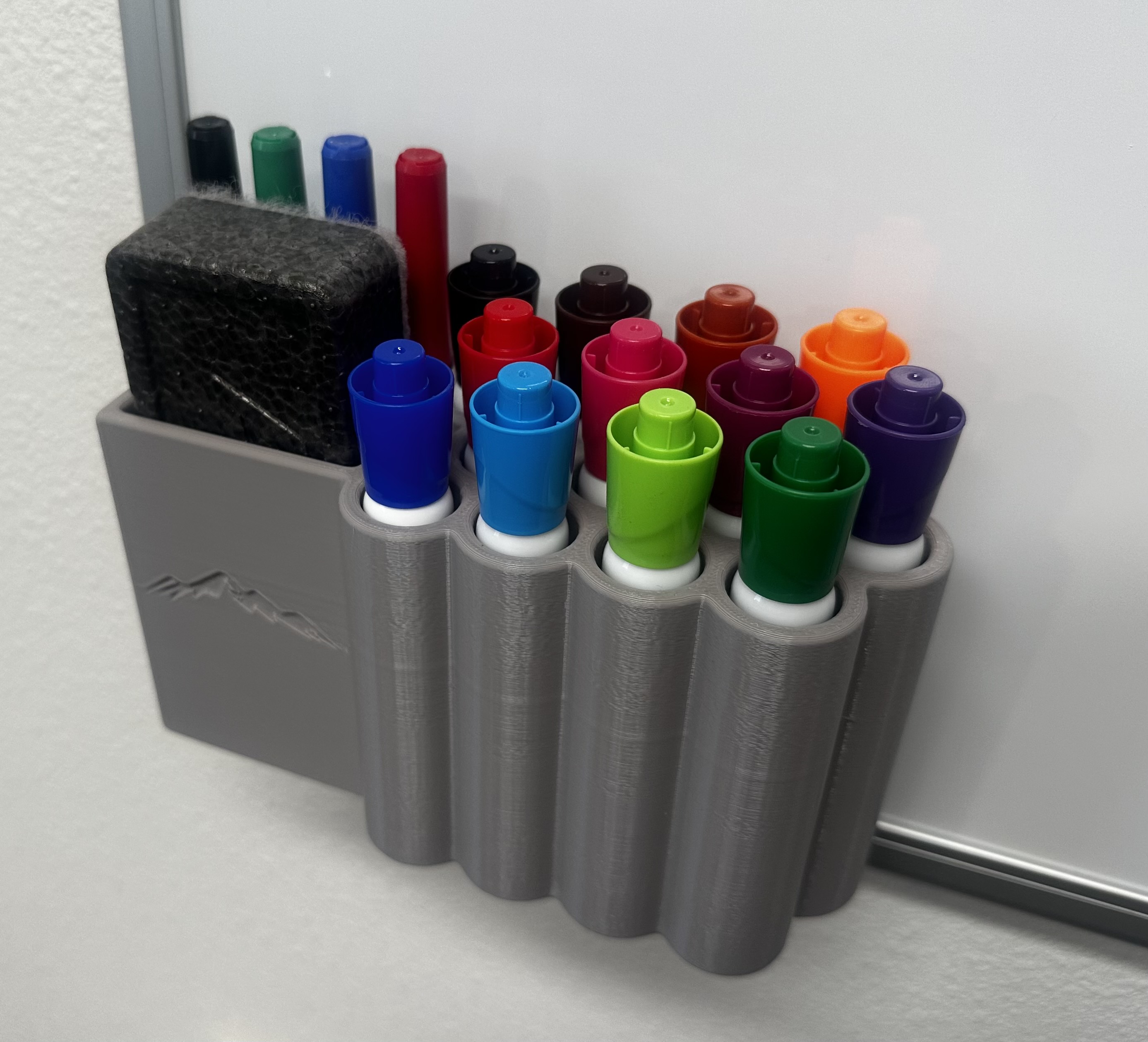 Magnetic holder for Expo Eraser, chisel tip markers and fine tip markers