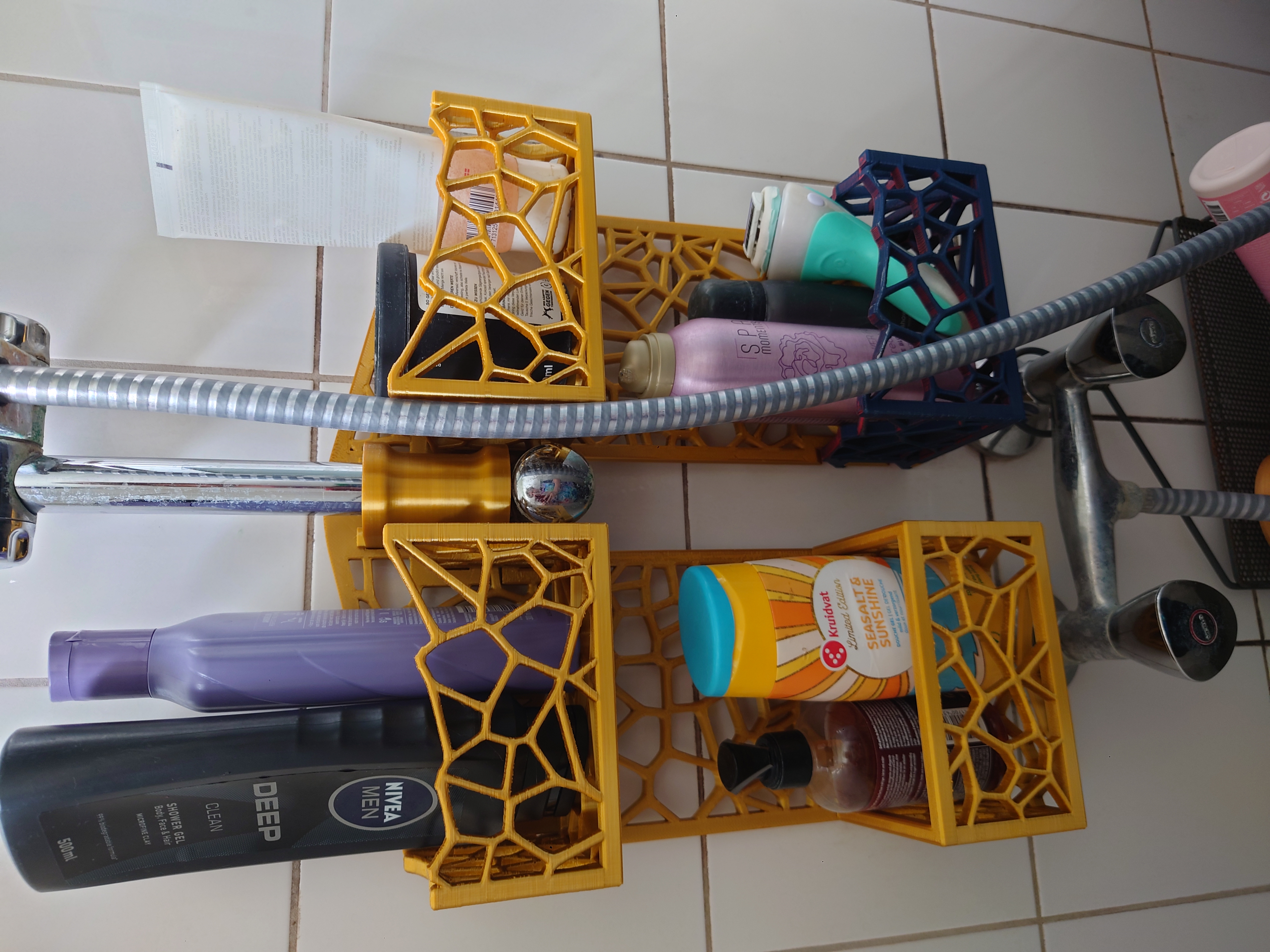 Voronoi shower basket rack