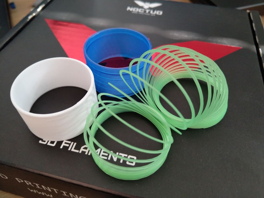 SLINKY PET-G toy