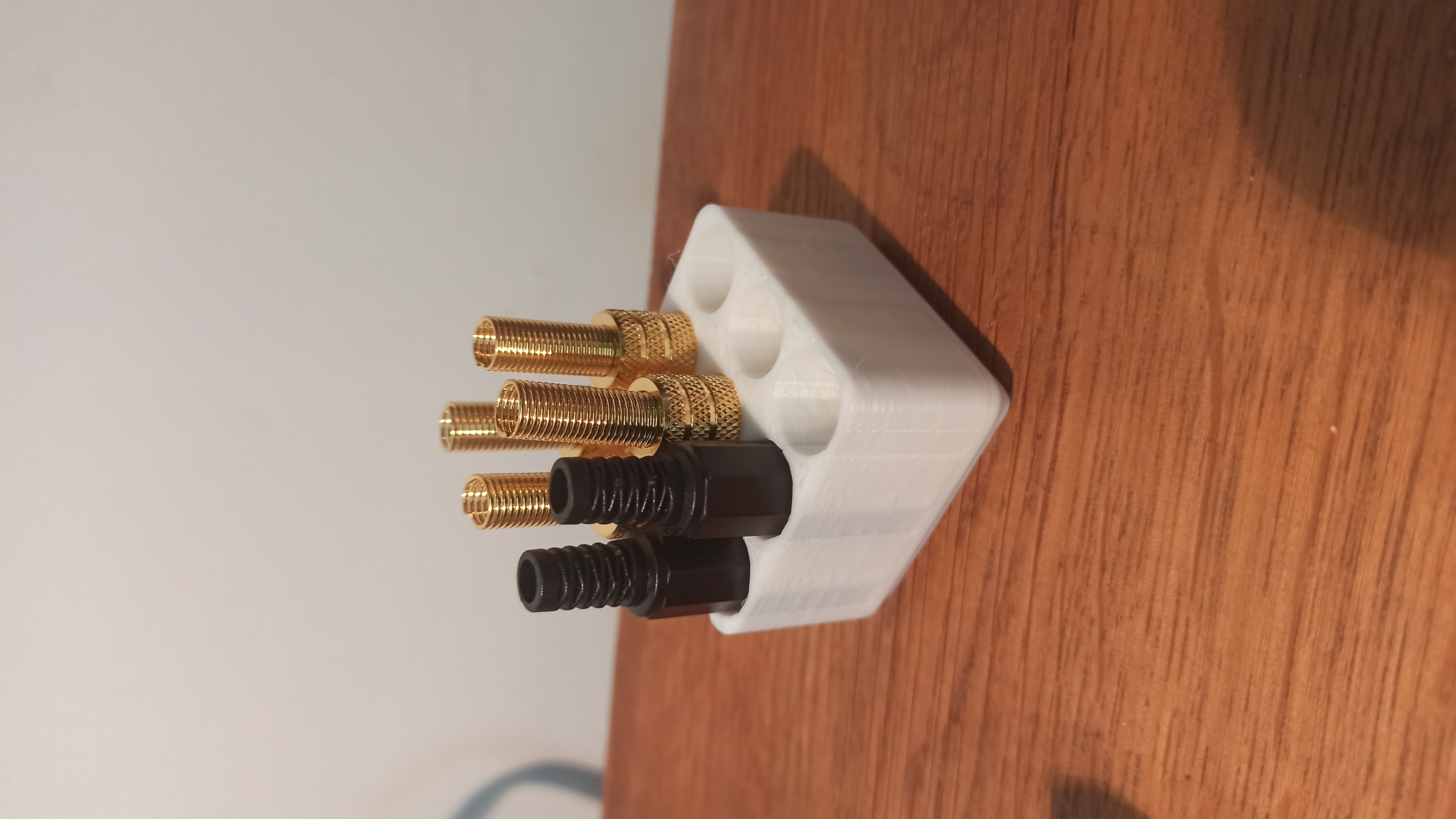 RCA / cinch and minijack holder gridfinity 1X1 3D model thumbnail