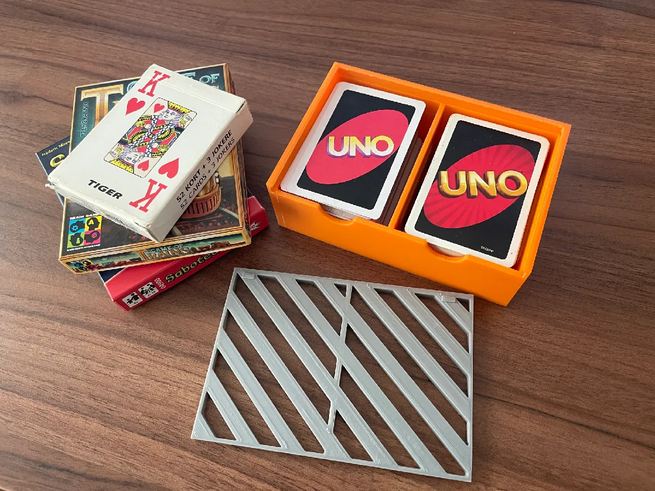 Universal Box for Card Games by Nikita | Download free STL model |  Printables.com