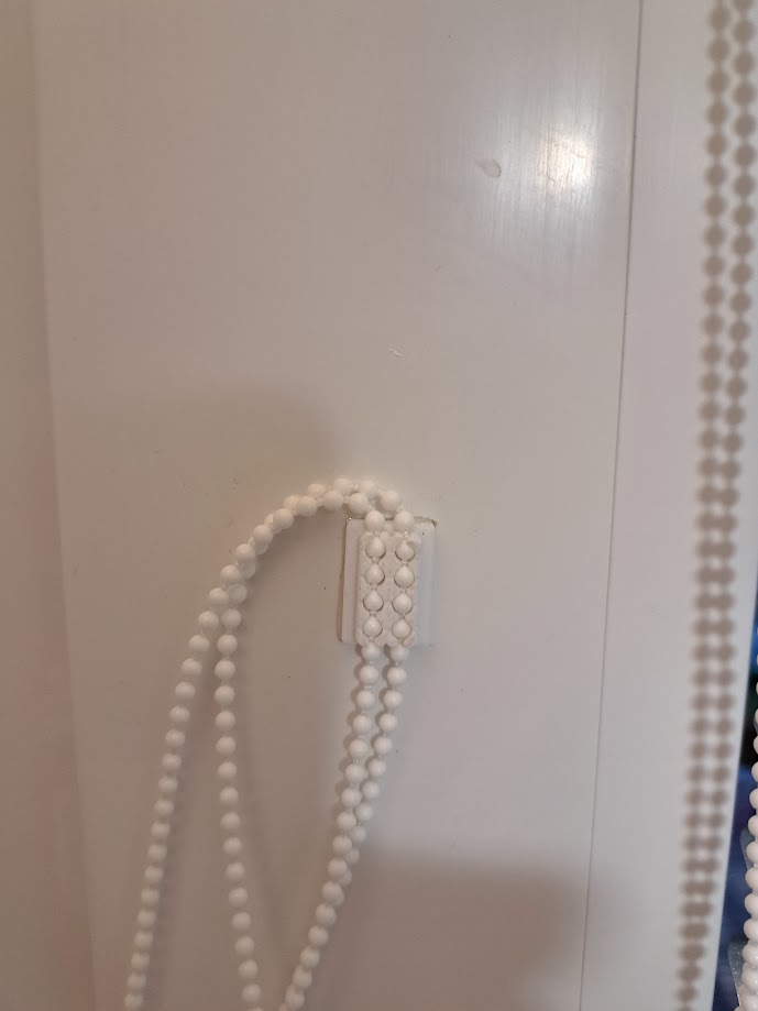 Compact Chain Holder